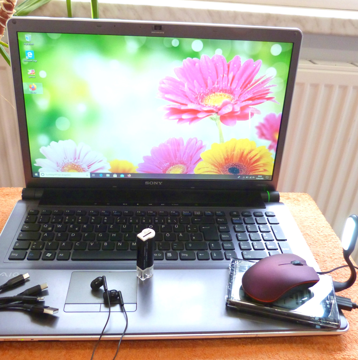 XL LOT Sony Vaio AW41 18″ HDP xBLACK Cinema DOLBYSOUND l SSD Windows 10 HDMI