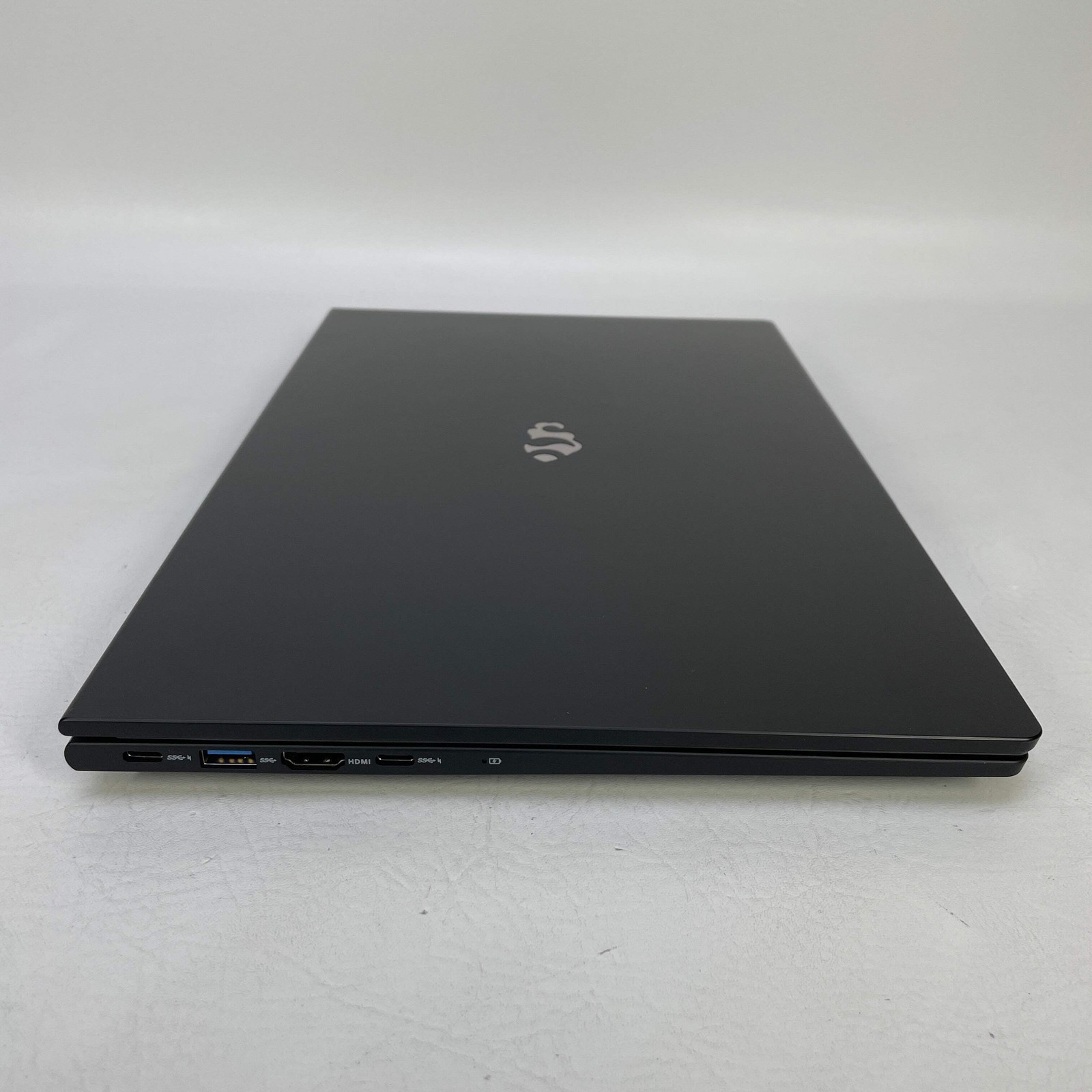 Nimo N153 GIM8IJL 15.6″ Ryzen 5 6600H 3.3GHz 16GB RAM 512GB SSD