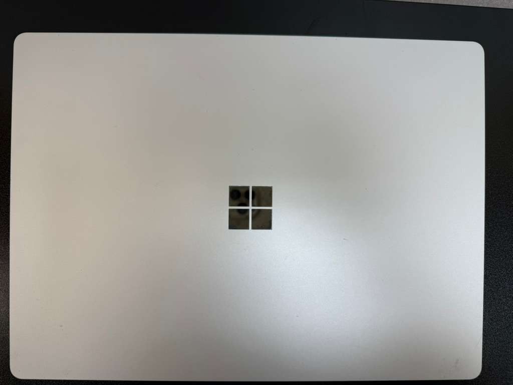 Surface Laptop 3 13.5″ i7 16GB 512GB – BIOS Locked – Used – As-Is