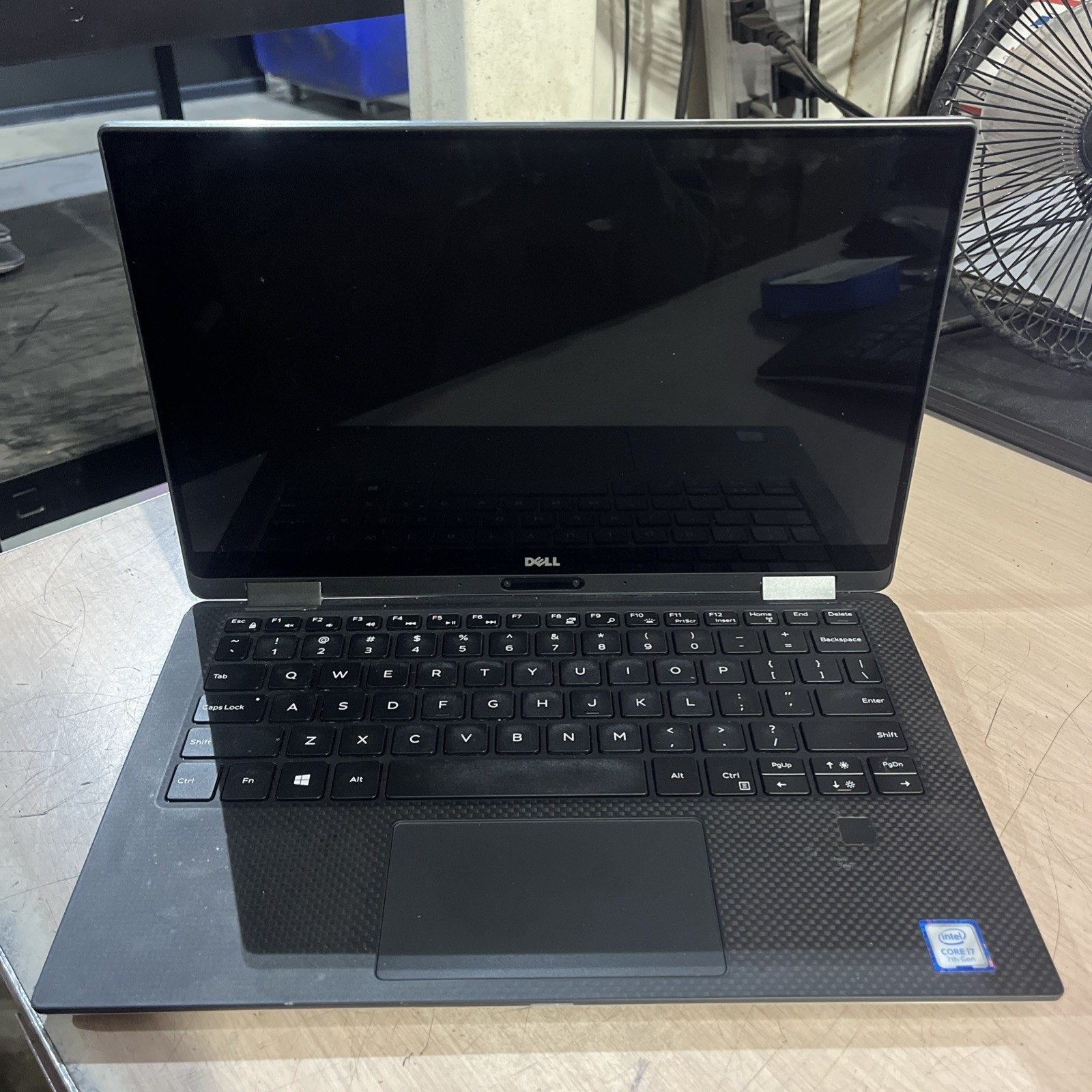 DELL XPS P71G INTEL CORE I7 7TH GEN 8GB RAM NO HD