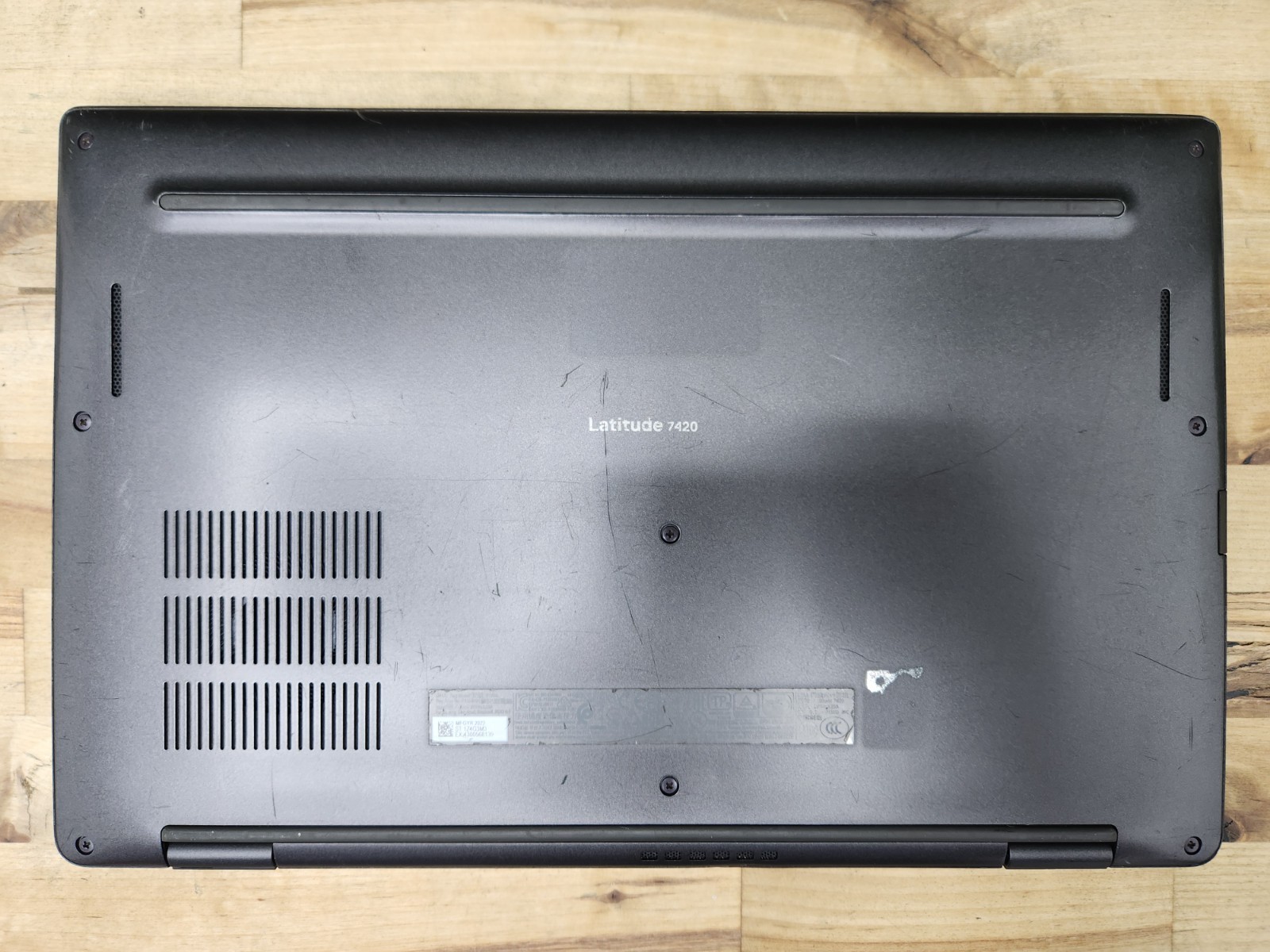 Dell Latitude 7420 14″ FHD i7-1185G7 3.00GHz 32GB 256GB SSD Windows 11 Pro ~