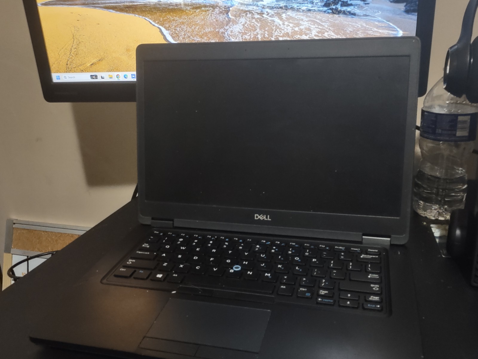 Dell Latitude 5491 14″ i5 Laptop Parts Repair No RAM SSD Powers On No POST