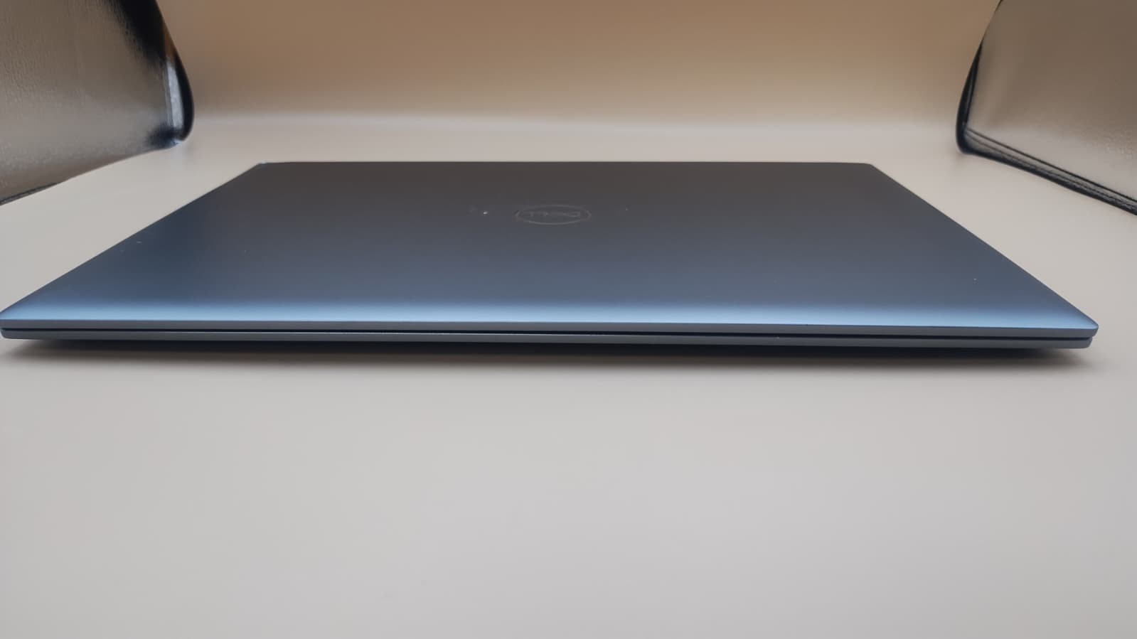 Dell Vostro 5620 16″ FHD+ i5-1240P 16GB 512GB SSD Win11 Pro Iris Xe