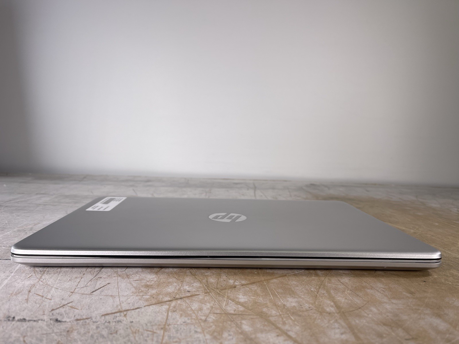 HP LAPTOP 15-EF0023DX RYZEN 5 3500U @ 2.10GHz, 4GB RAM, NO HDD/OS