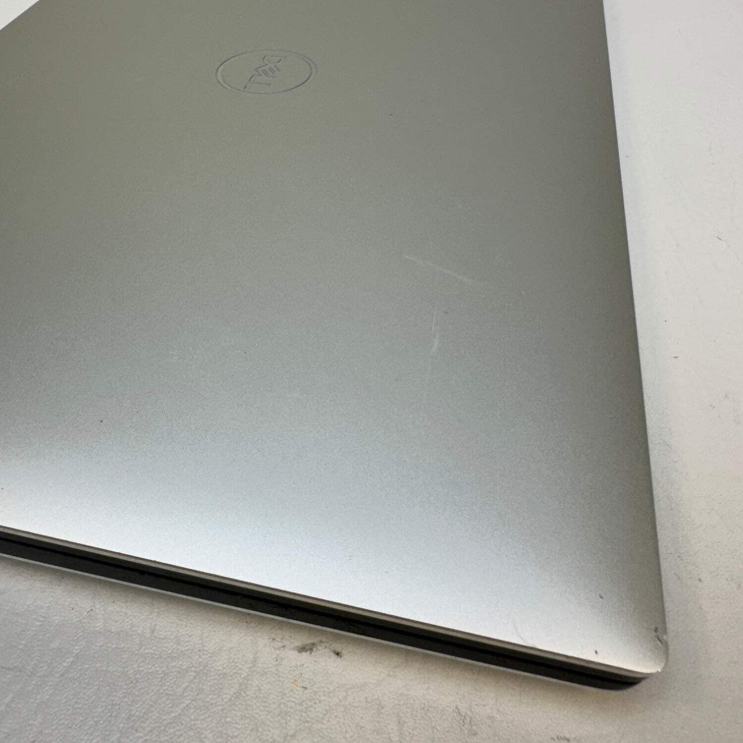 Dell XPS 14 7590 15.6″ i7-9750H 2.6GHz 16GB RAM 512GB SSD GeForce GTX 1650