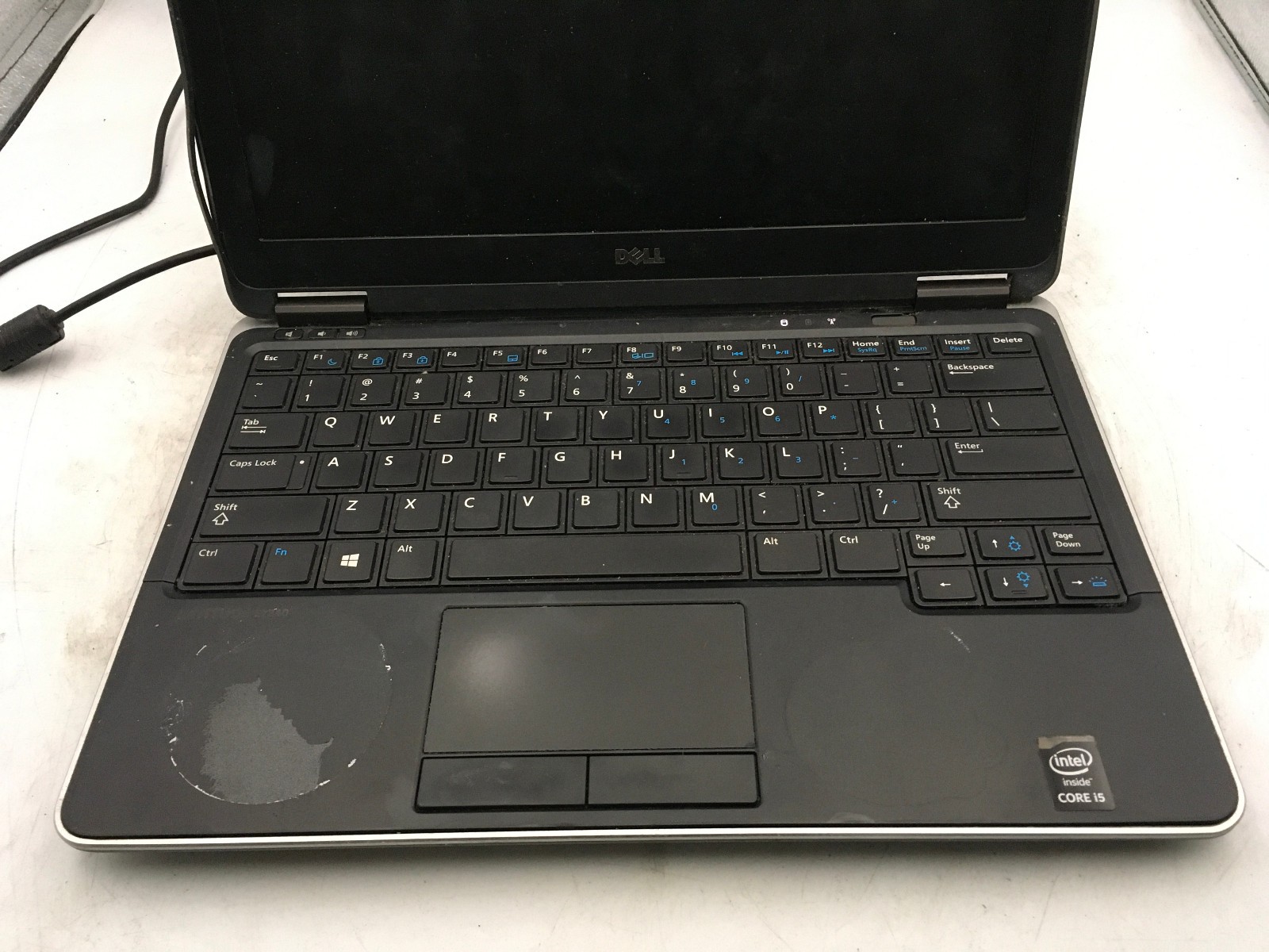 DELL LATITUDE E7240 – FOR PARTS/NO POWER – INTEL I5 4310U – NO RAM -READ DESC-BB