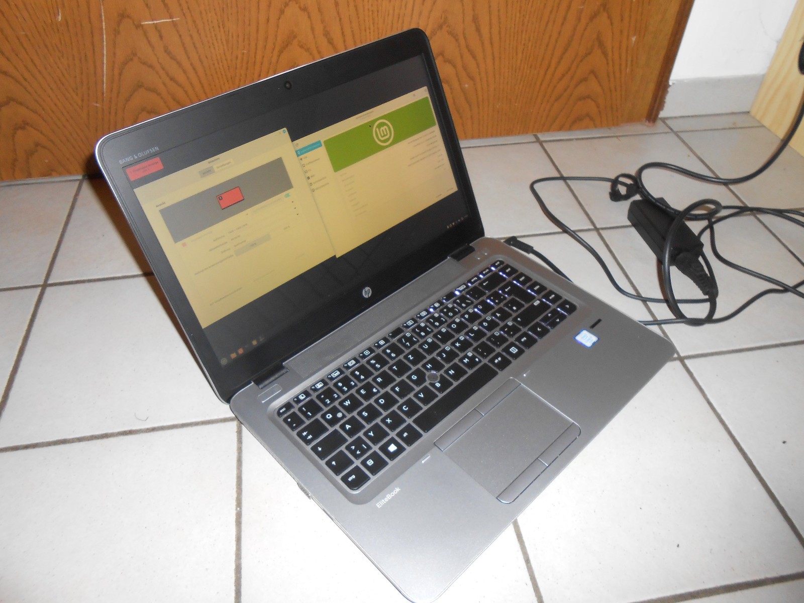 HP Elitebook 840 G3 i7-6500U 8GB 256GB 14″ Full HD Linux Mint