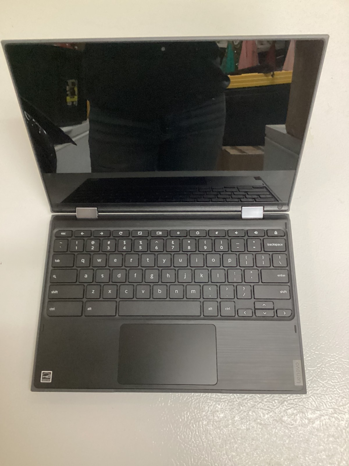 Lenovo 300e chromebook 2nd Gen MTK model 81QC 2 in 1 – 32GB – 11.6″