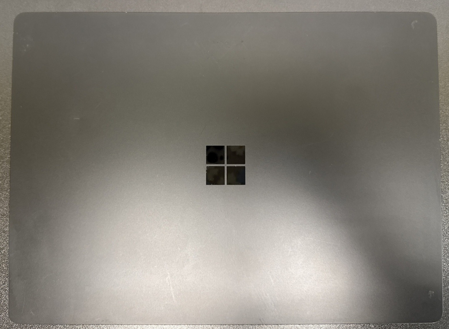 Microsoft Surface Laptop 3 | 13.5″| i5-1035G7 | 8GB RAM | 256GB | Win 11