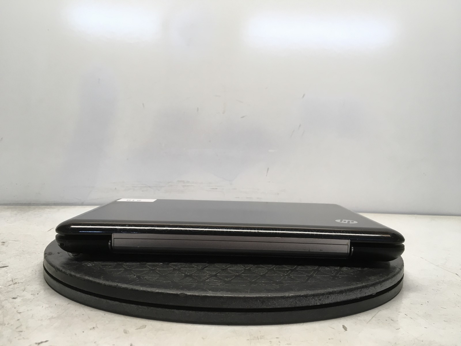 HP Mini 1116NR Intel Atom N270 1.6GHz 1 GB NO HDD No Batt