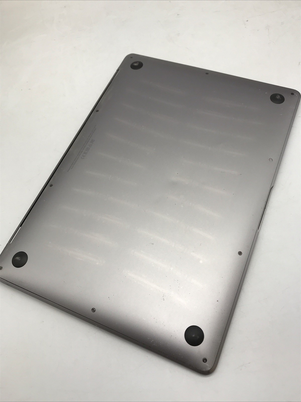 2018 Apple MacBook Air 13″ i5 1.6GHz 8GB 128GB – A1932 EMC3184 *Read* D/F Grade