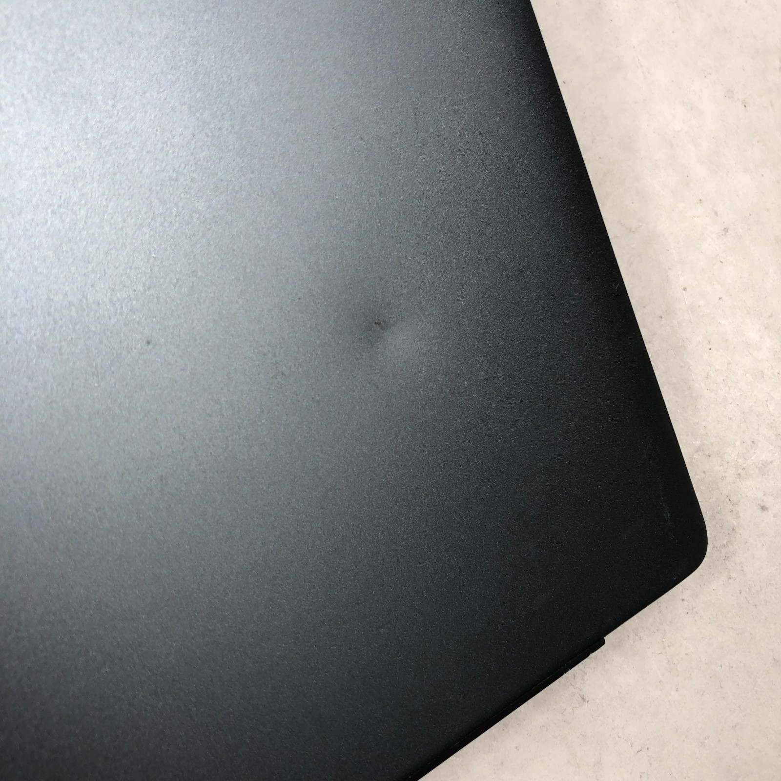 Dell Vostro 5490 14″ Intel Core i7-10510U 1.8GHz 16GB RAM No SSD MX250
