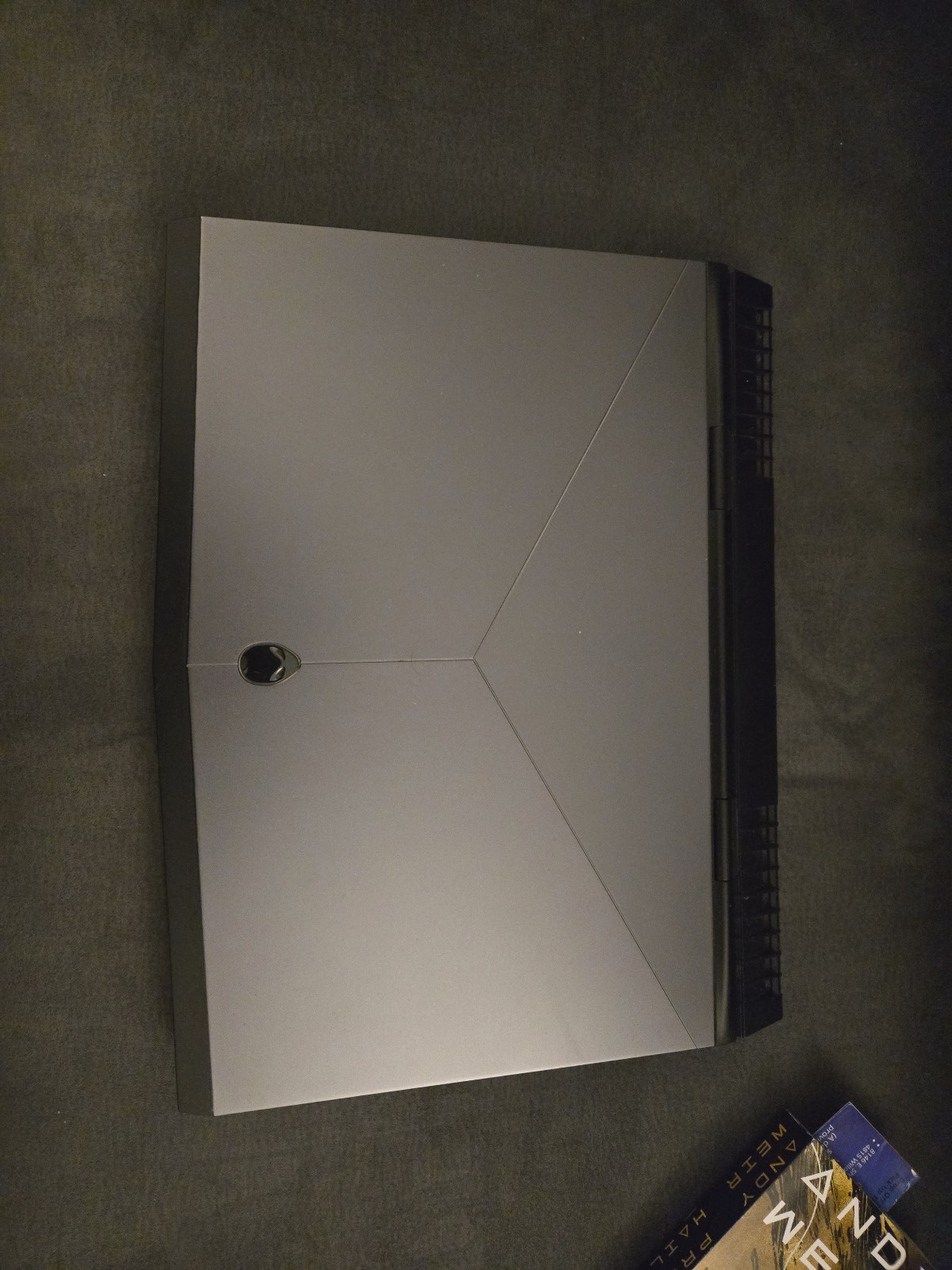Alienware Laptop M17 R5 Intel(R) Core(TM) i7-8750H CPU @ 2.20 32.0 GB RAM DDR5 +