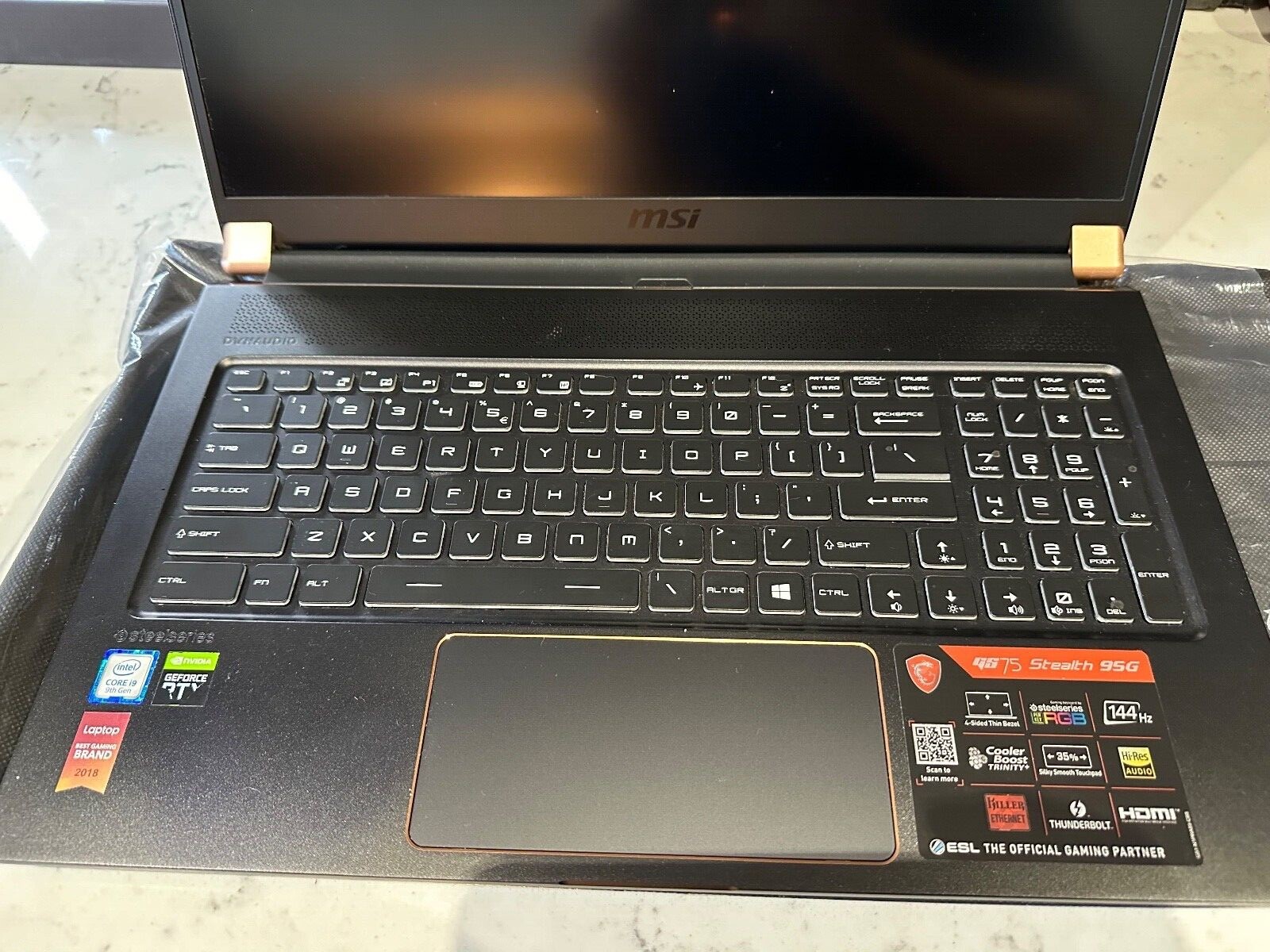 MSI GS75 Stealth-479 17.3″ Gaming Notebook – Intel i9 2.3Ghz – 32gb – 2080 Max-Q