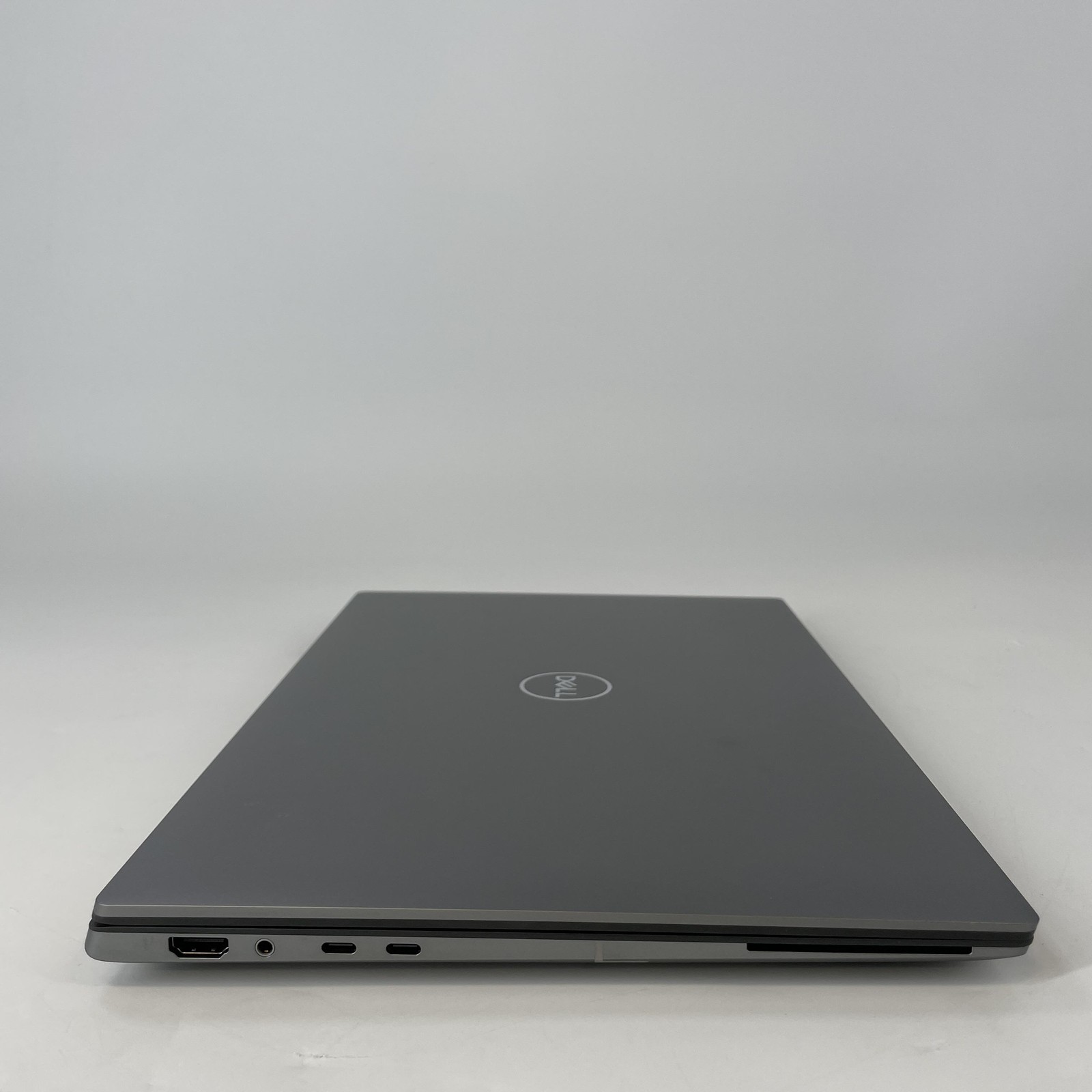 Dell Precision 5680 16 Gray FHD+ 2.5 GHz i7-13800H 32GB 512GB SSD Excellent