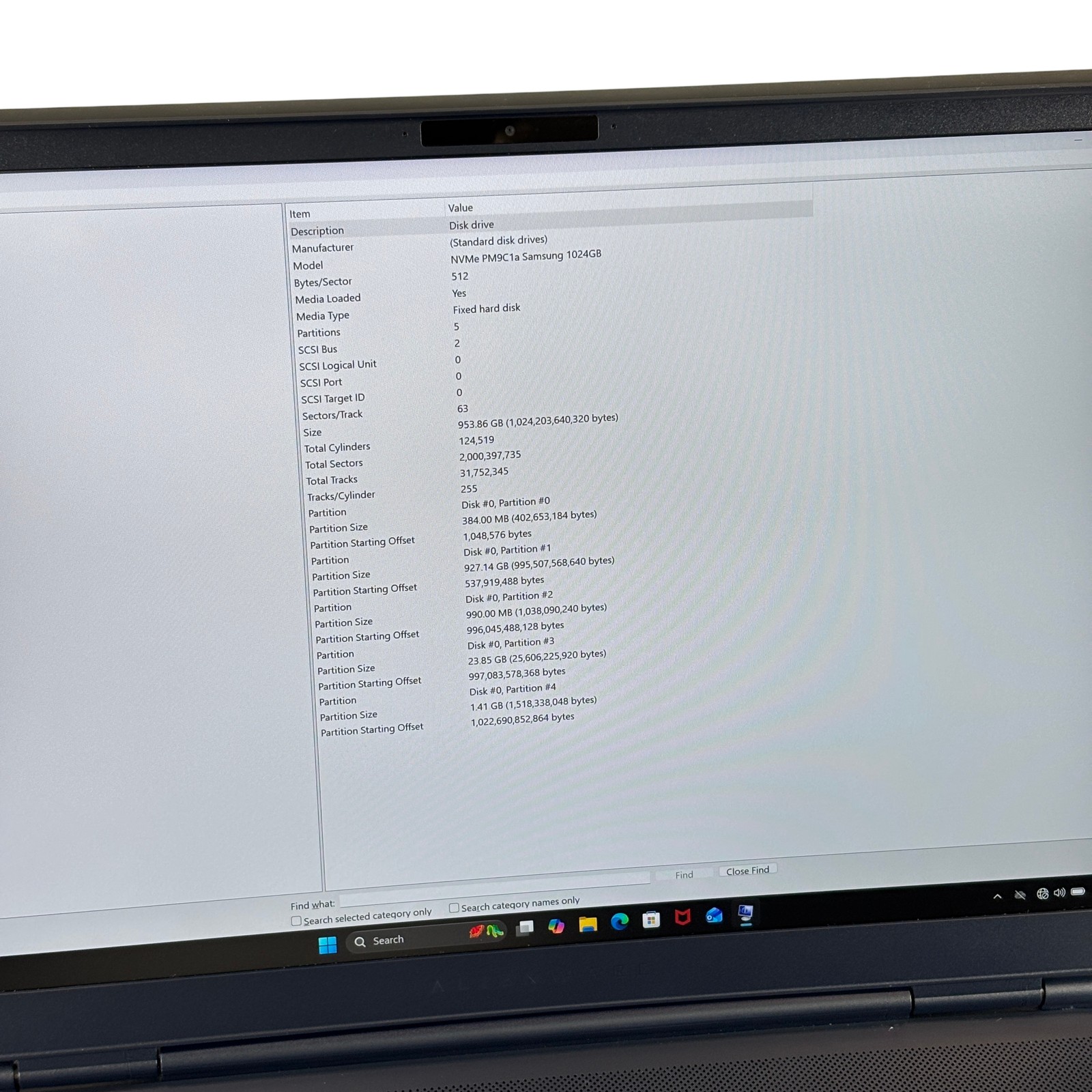 Alienware 16X Aurora AC16251 Ultra 9 275HX 2.7GHz RTX 5060 32GB RAM 1TB SSD 16″