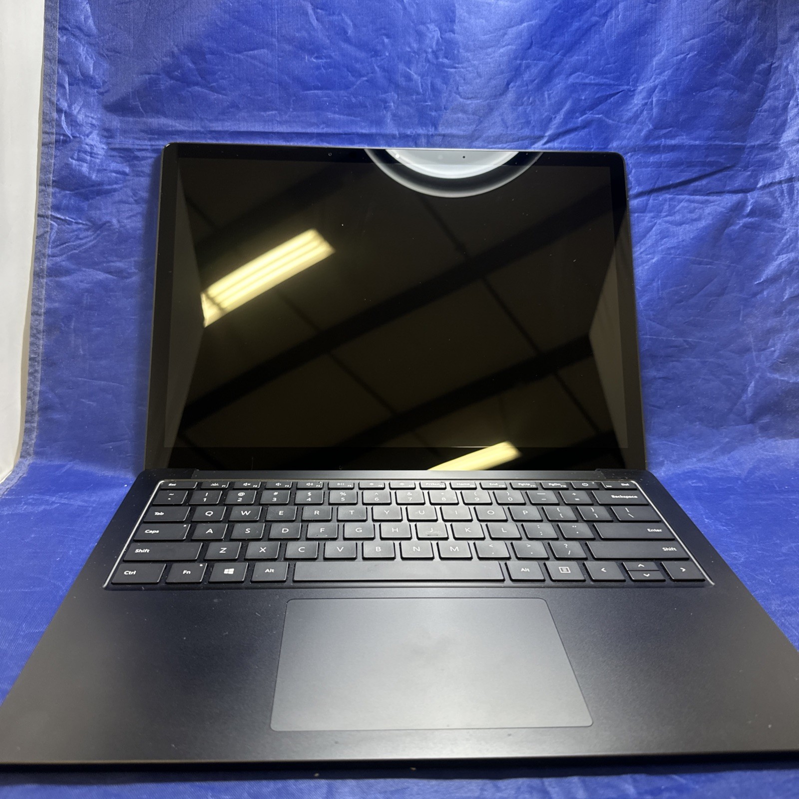 Microsoft Surface Laptop 3 13.5” 16GB 512GB i7-1065G7 1.30GHz Win 11 Pro