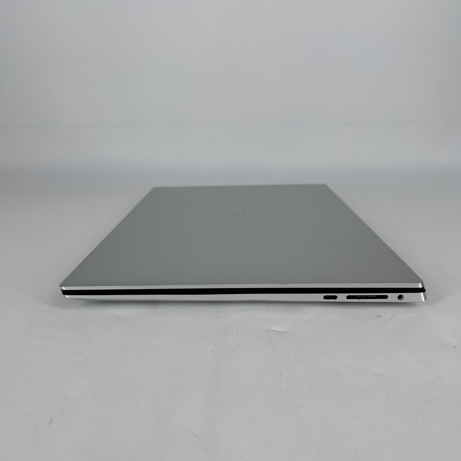Dell XPS 15 9500 Silver FHD+ i7-10750H 2.60GHz 16GB 512GB SSD GTX 1650 Ti Good