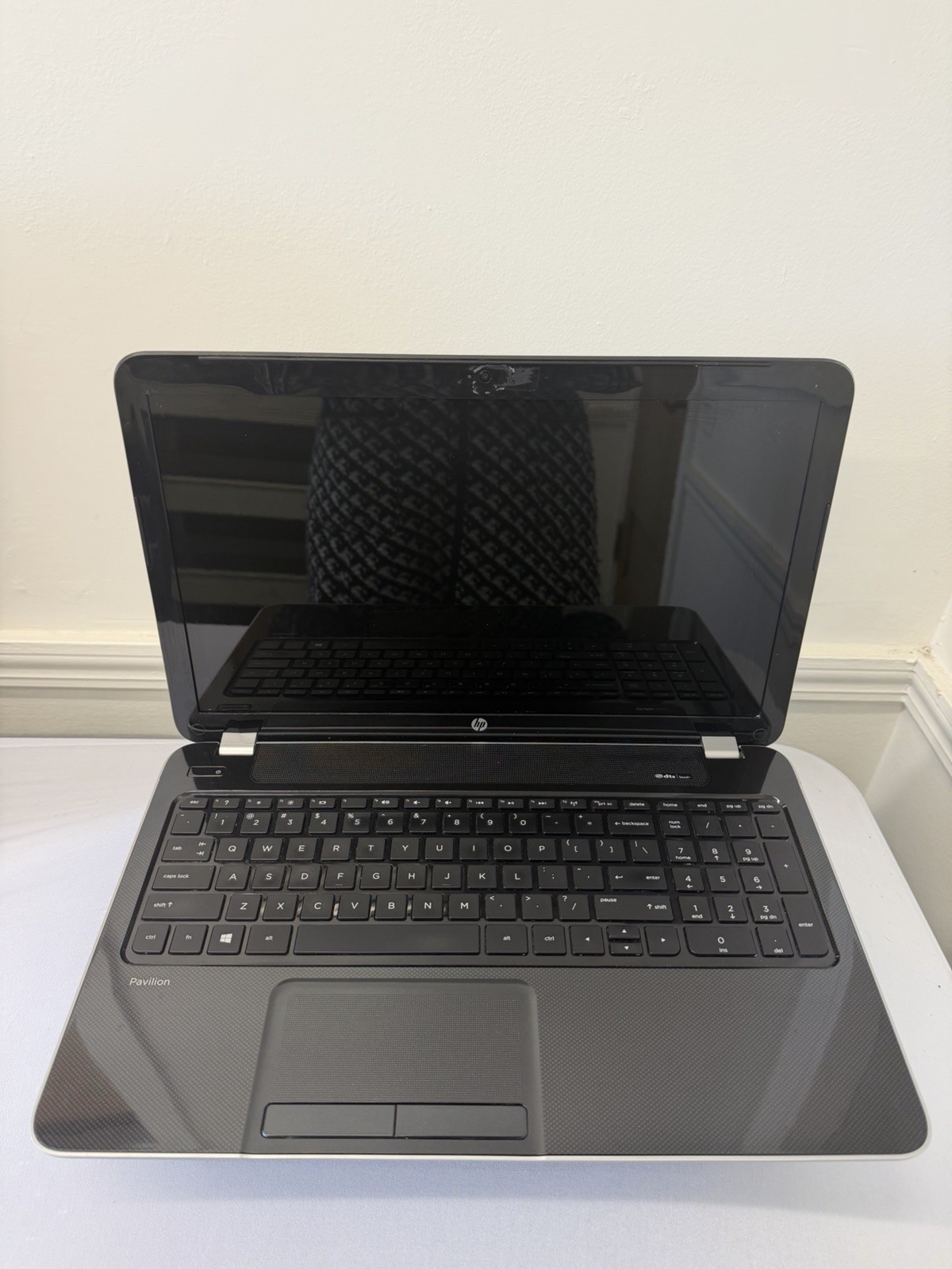 HP Pavillion 15 Laptop – Good Screen – AMD A6-5200 – Read Des