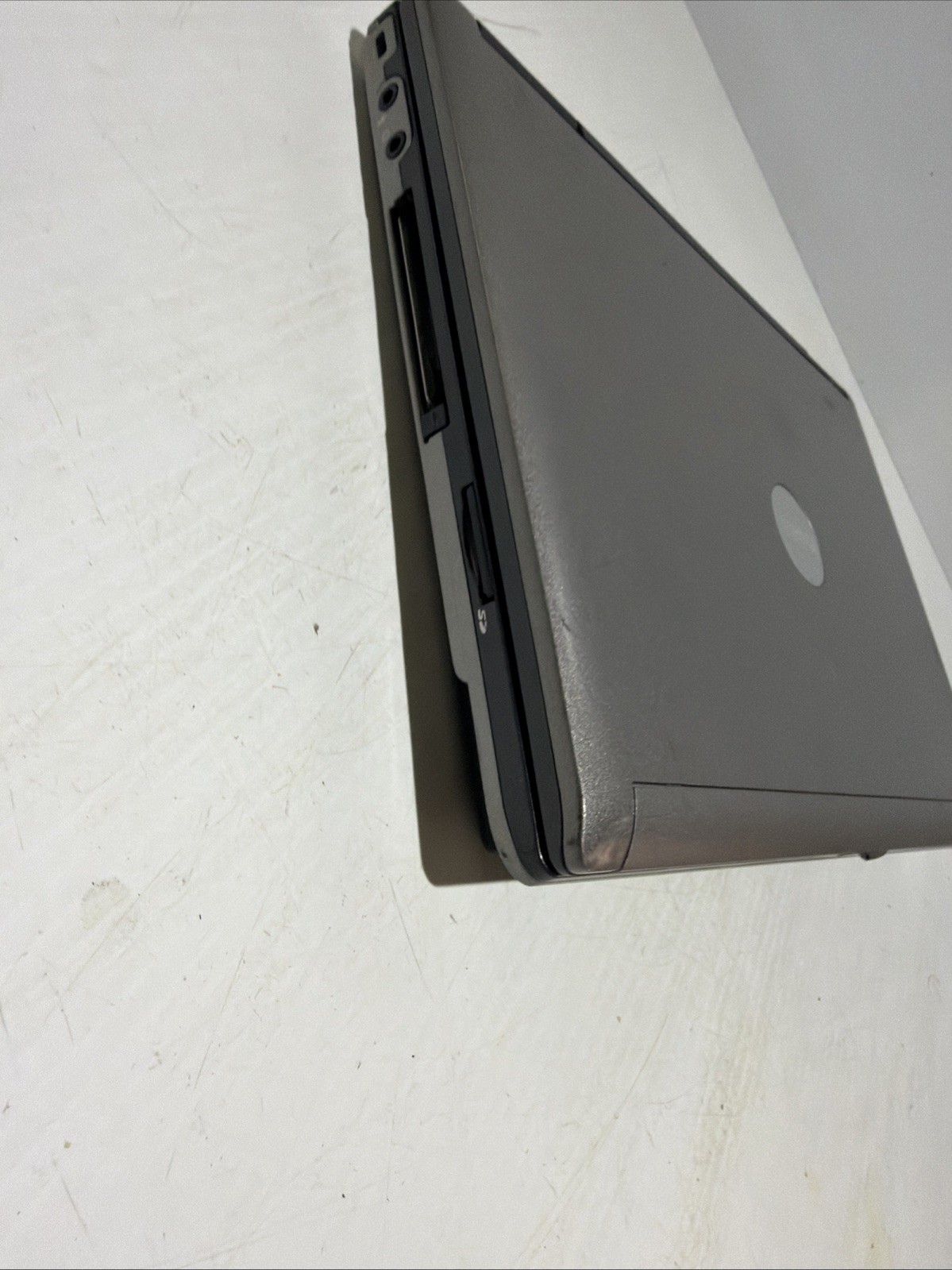 Dell Latitude D430 12″ Laptop Core 2 Duo 2gb Ram No Drives Boots Bios NO P/S