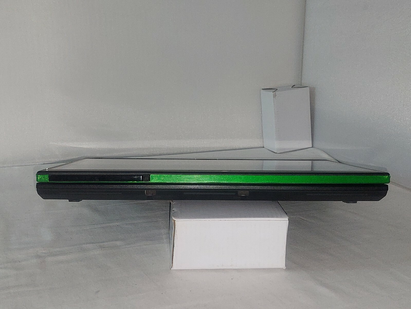 Green Brushed Aluminum Lenovo Thinkpad X220T Touchscreen 12.5″ i5 240gb ssd 8gb
