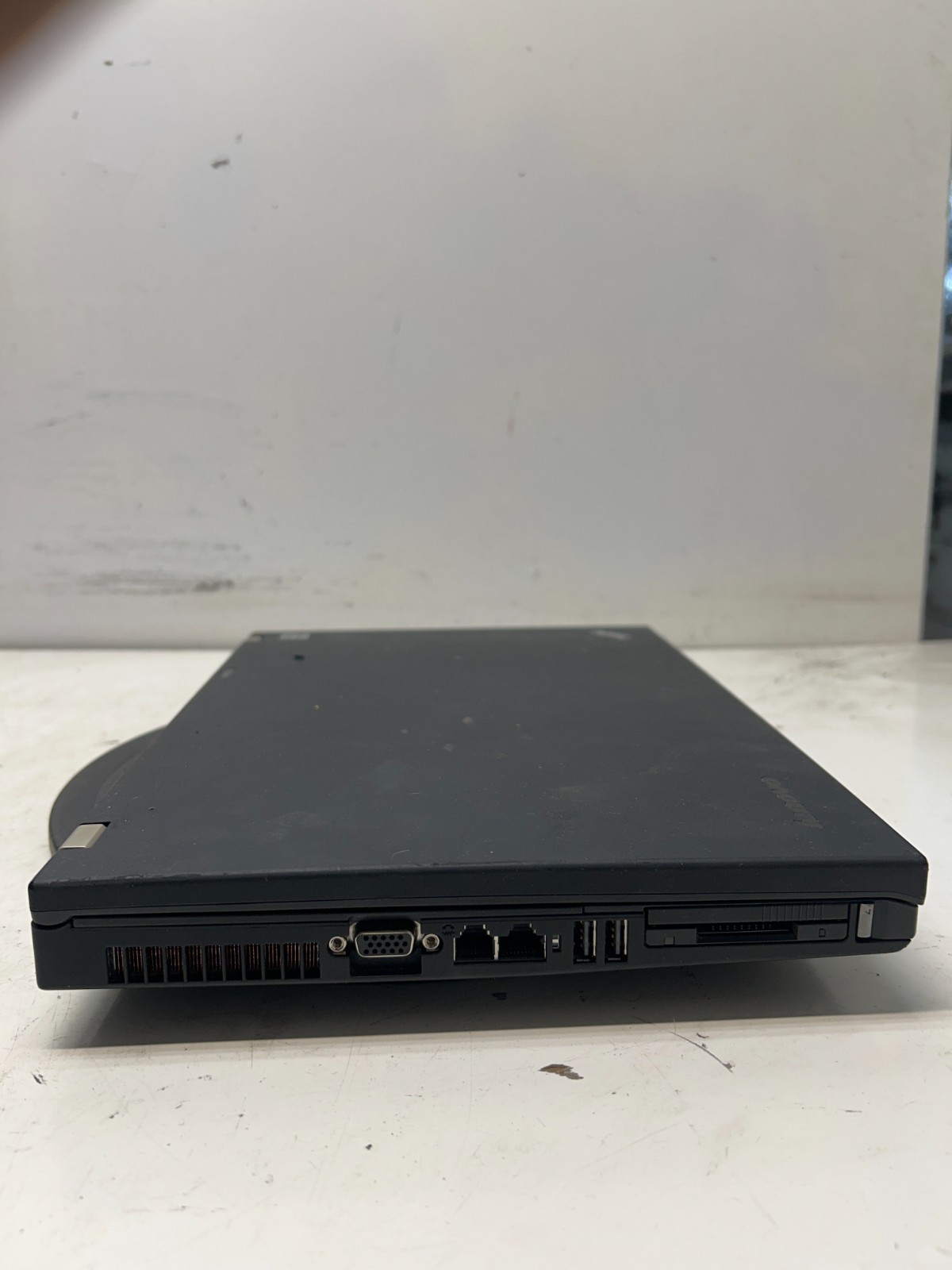 Lenovo ThinkPad T400 Intel Core 2 Duo 2.26GHz 2GB NO HDD