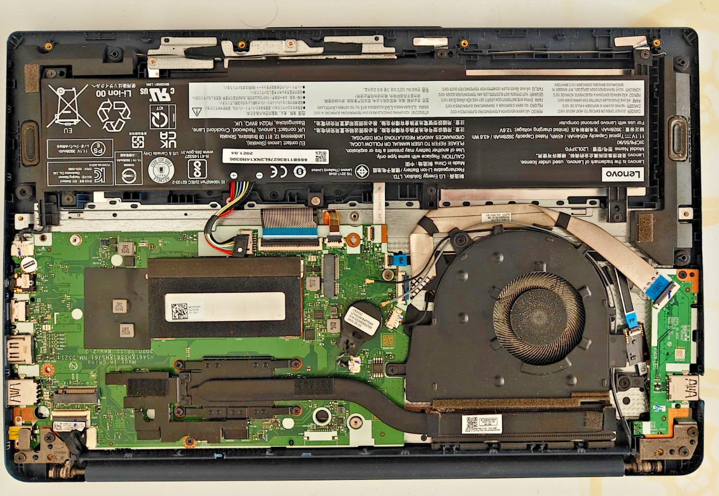 Lenovo IdeaPad 3 13ALC6 Notebook – PARTS ONLY – CORRUPT BIOS