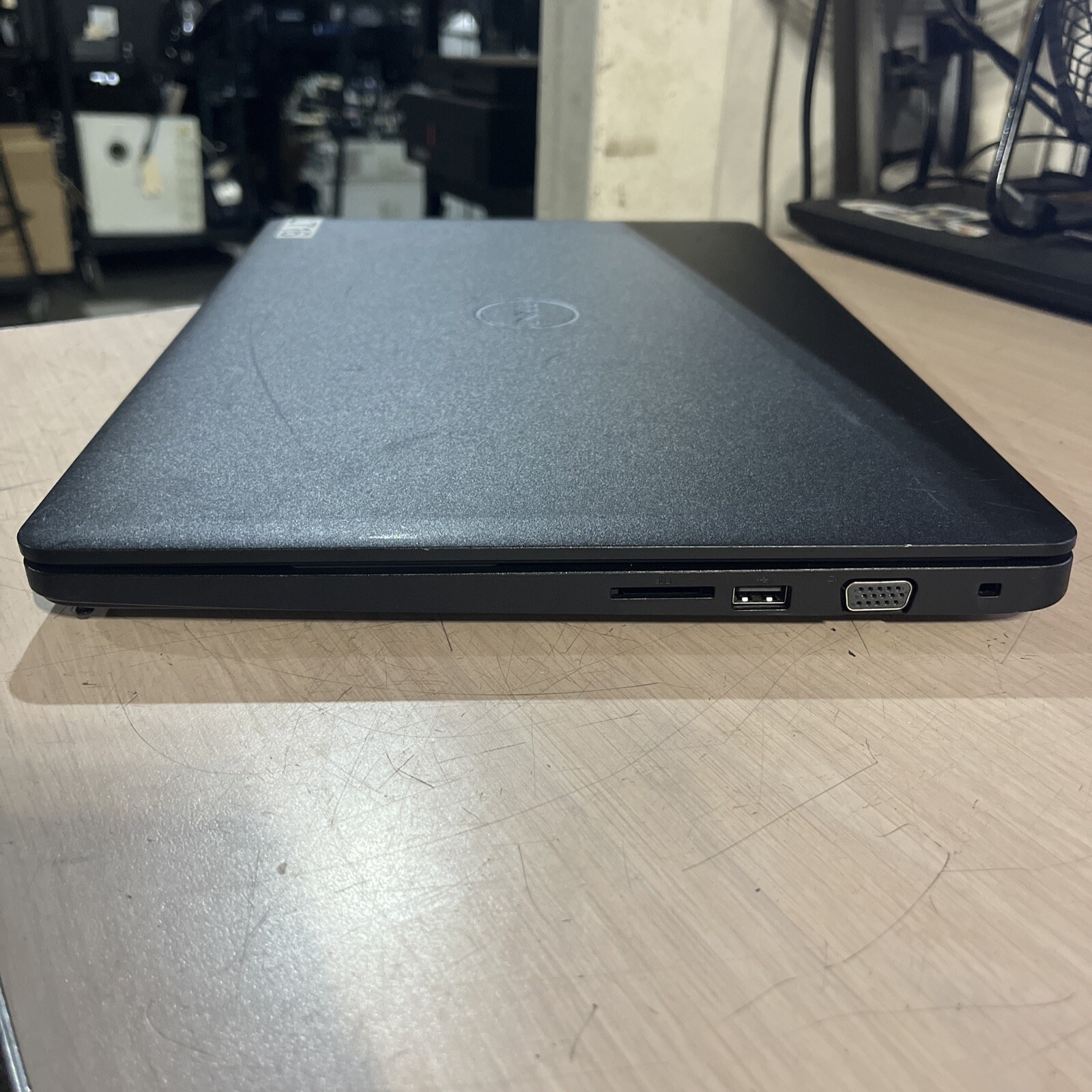 DELL LATITUDE 3580 INTEL CORE I3-6006U 2.00GHZ 4GB RAM NO HD ,