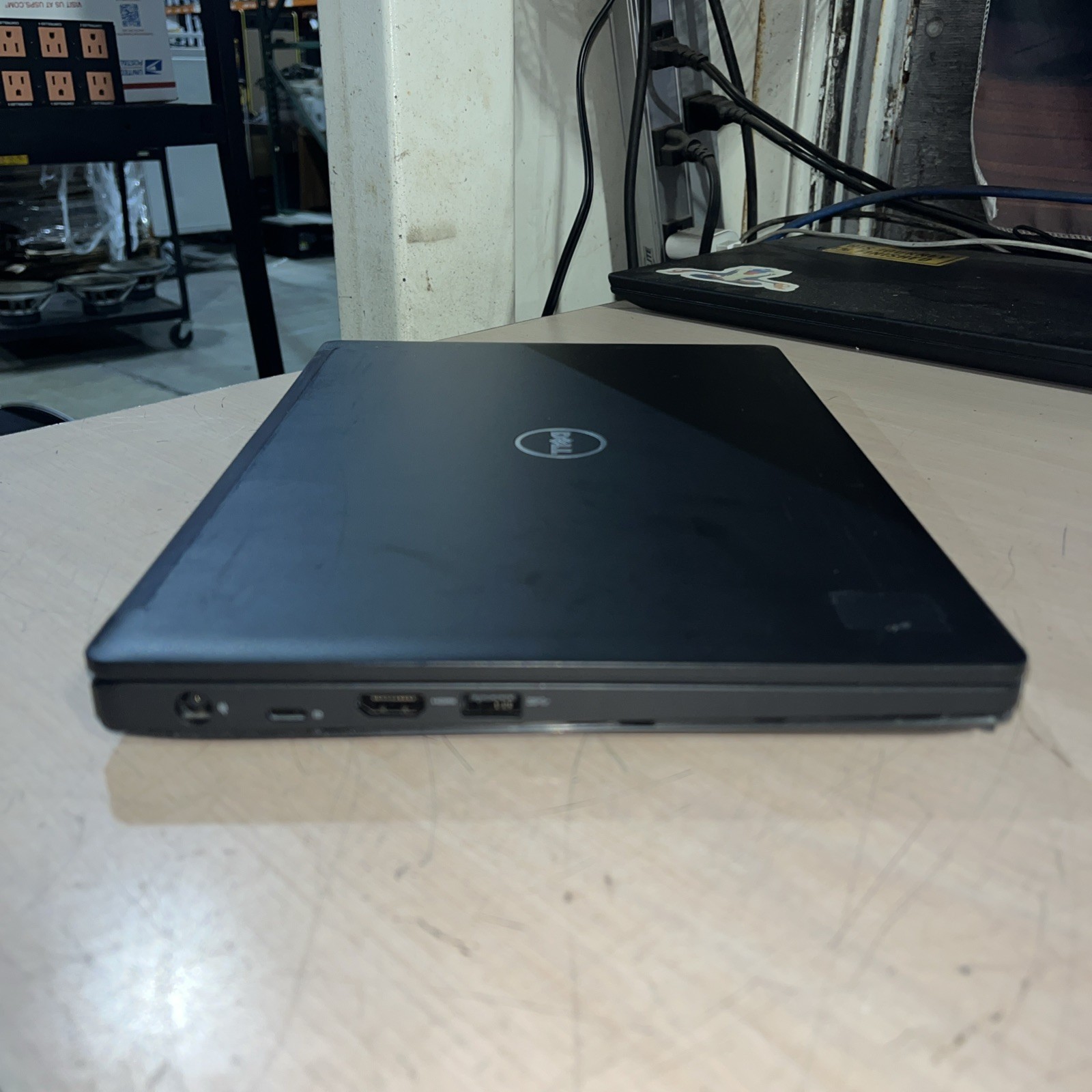 DELL LATITUDE 5280 INTEL CORE I3-7100U 2.40GHZ 8GB RAM NO HD .