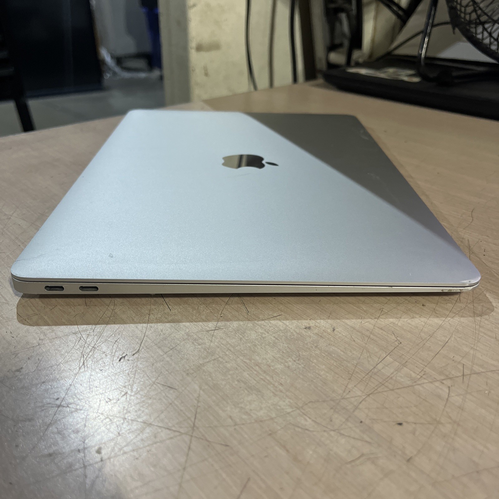 APPLE MACBOOK AIR 13″ SCISSOR, 2020 CORE I3-1000NG4 1.1GHZ 8GB RAM 256SSD /