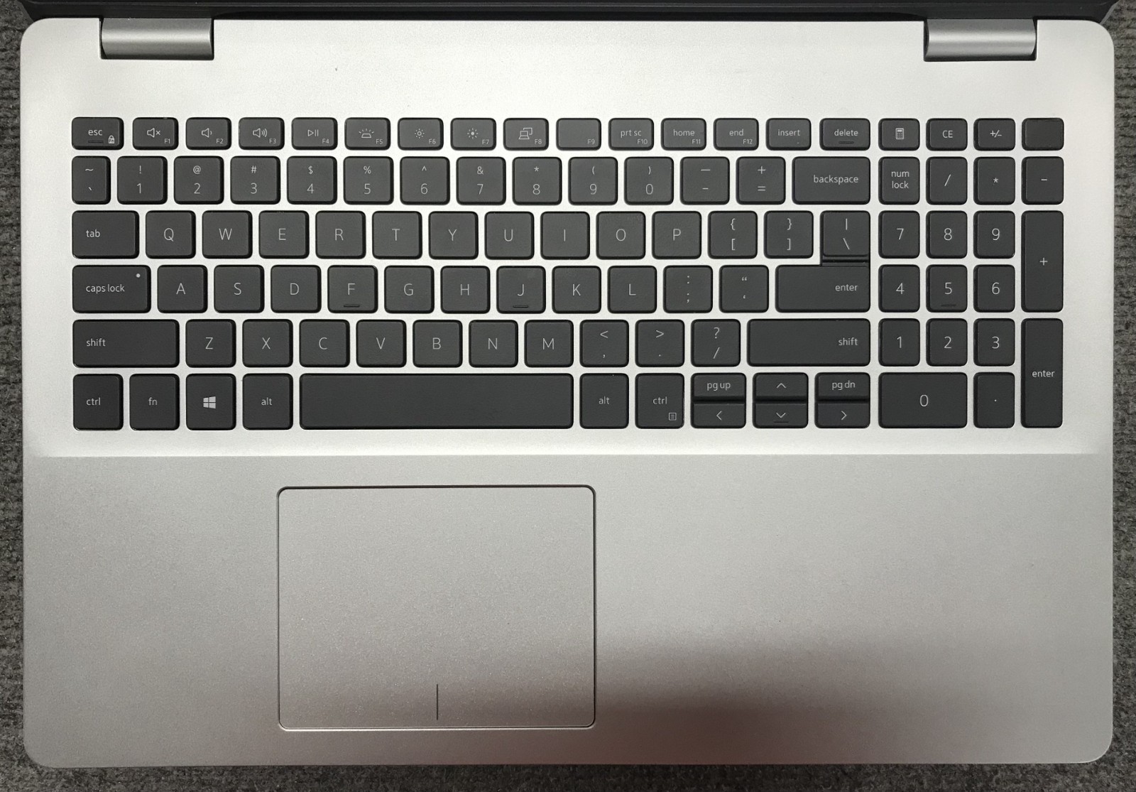 Dell Inspiron 5593 15.6″ Laptop i7-1065G7, No RAM/Storage, As Is