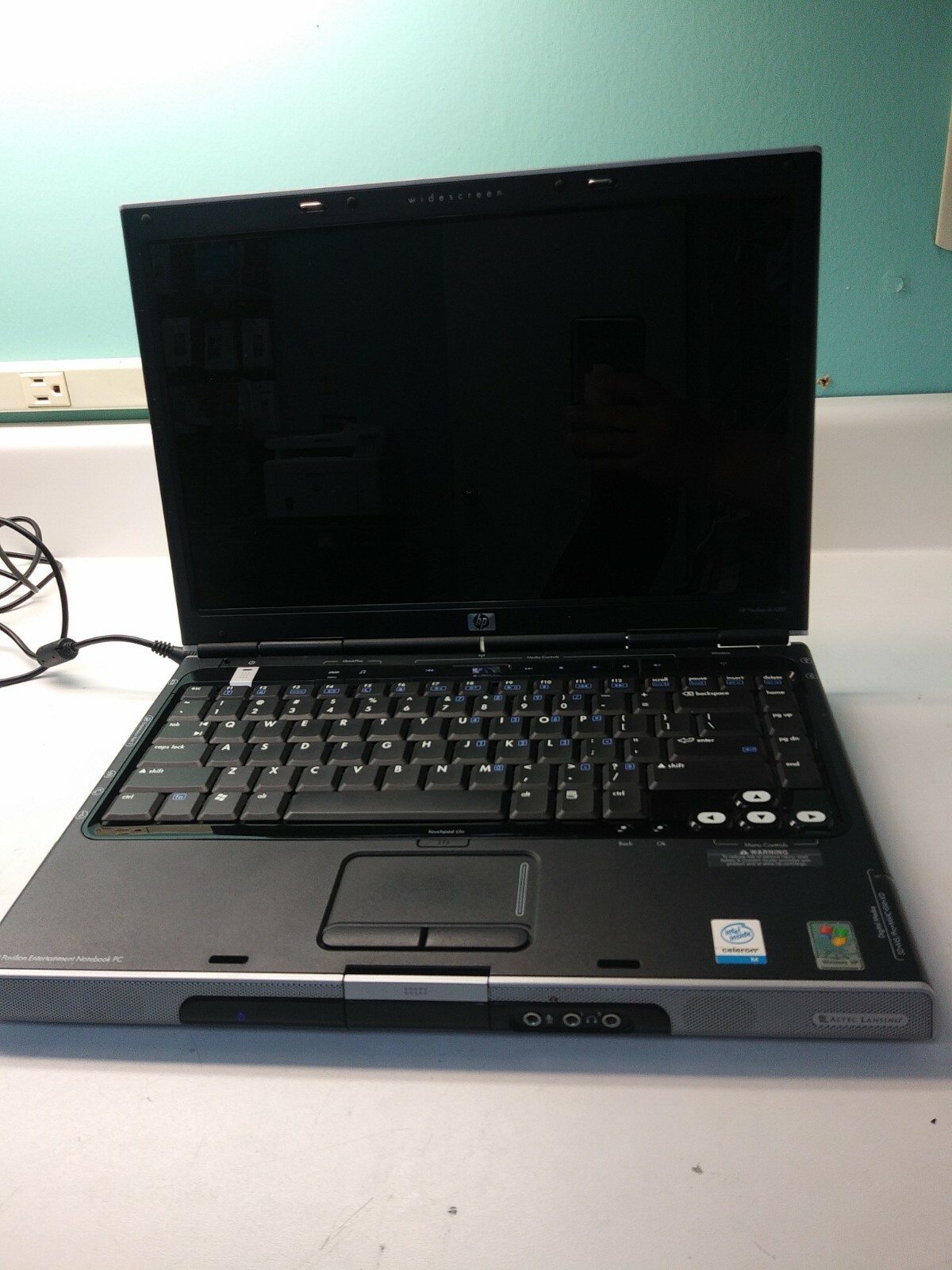 HP Pavilion DV1000 Laptop As Is