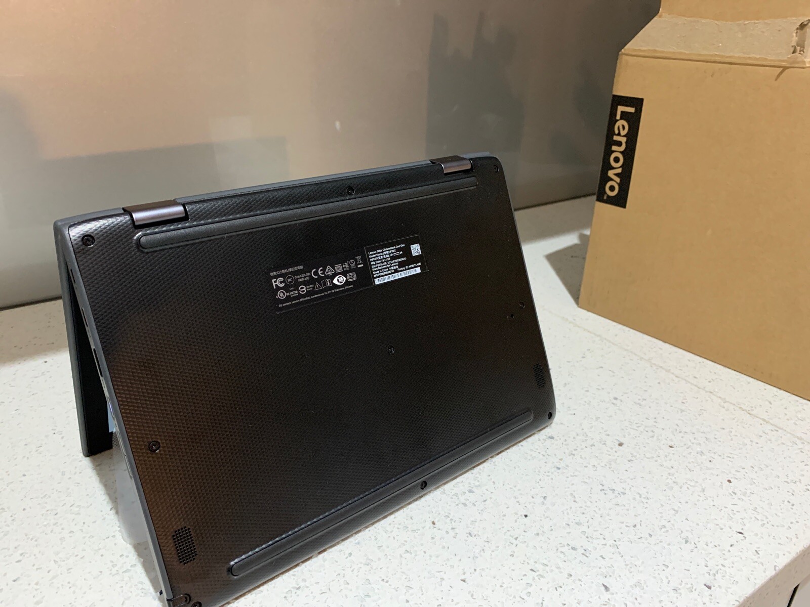NEW Lenovo 500e 2nd Generation 4G 32GB, Flip Touch Screen ChromeBook 11.6” + Pen