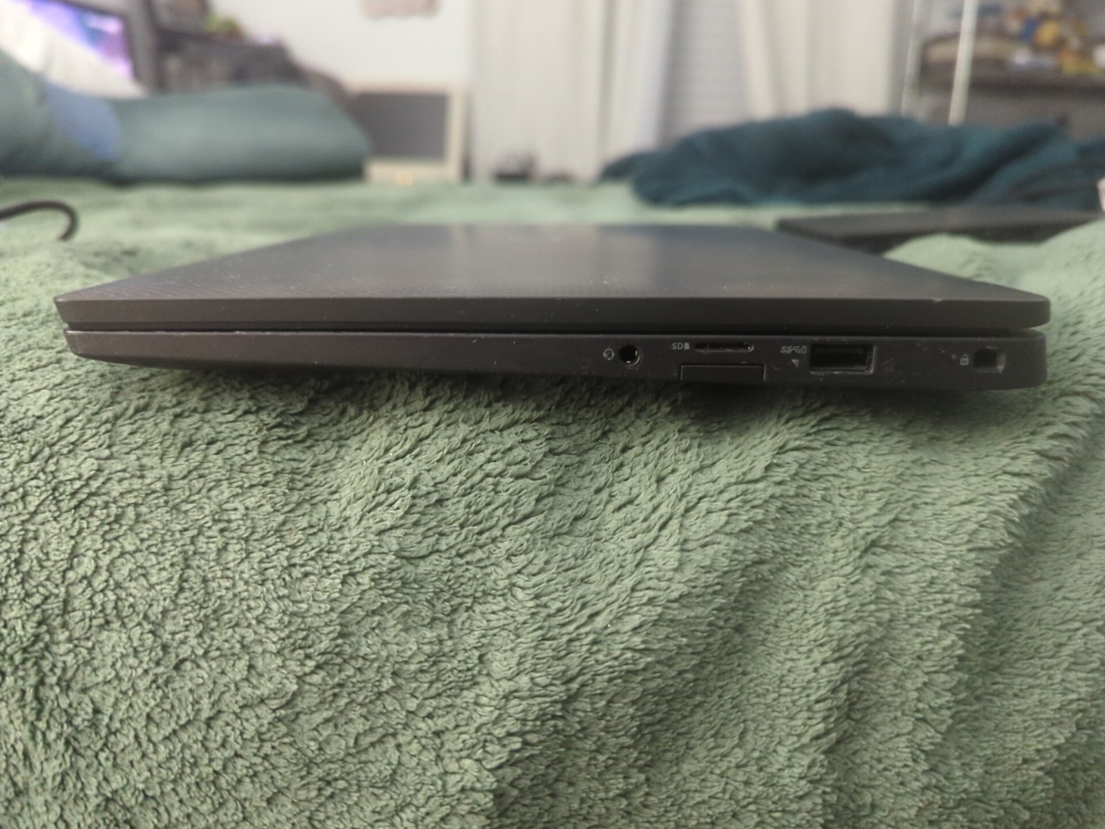 Dell Latitude 7400 i7-8665U@1.9GHz 8GB Ram 128GB NVMe Win 11 W Charger & Dock