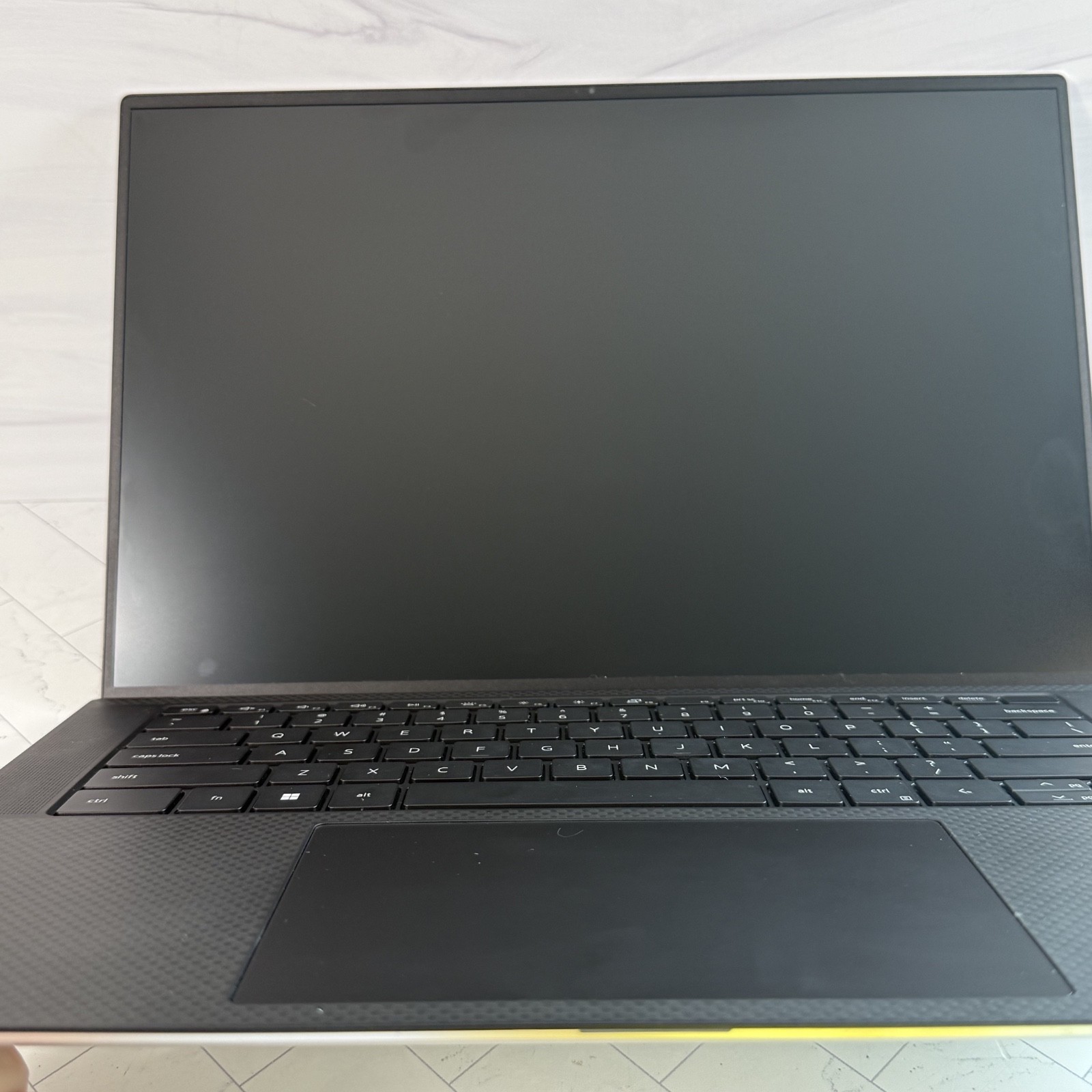 Dell XPS 15 9520 1TB SSD 32 GB i9 NVIDIA GeForce RTX 3050 Win 11 Pro #H304