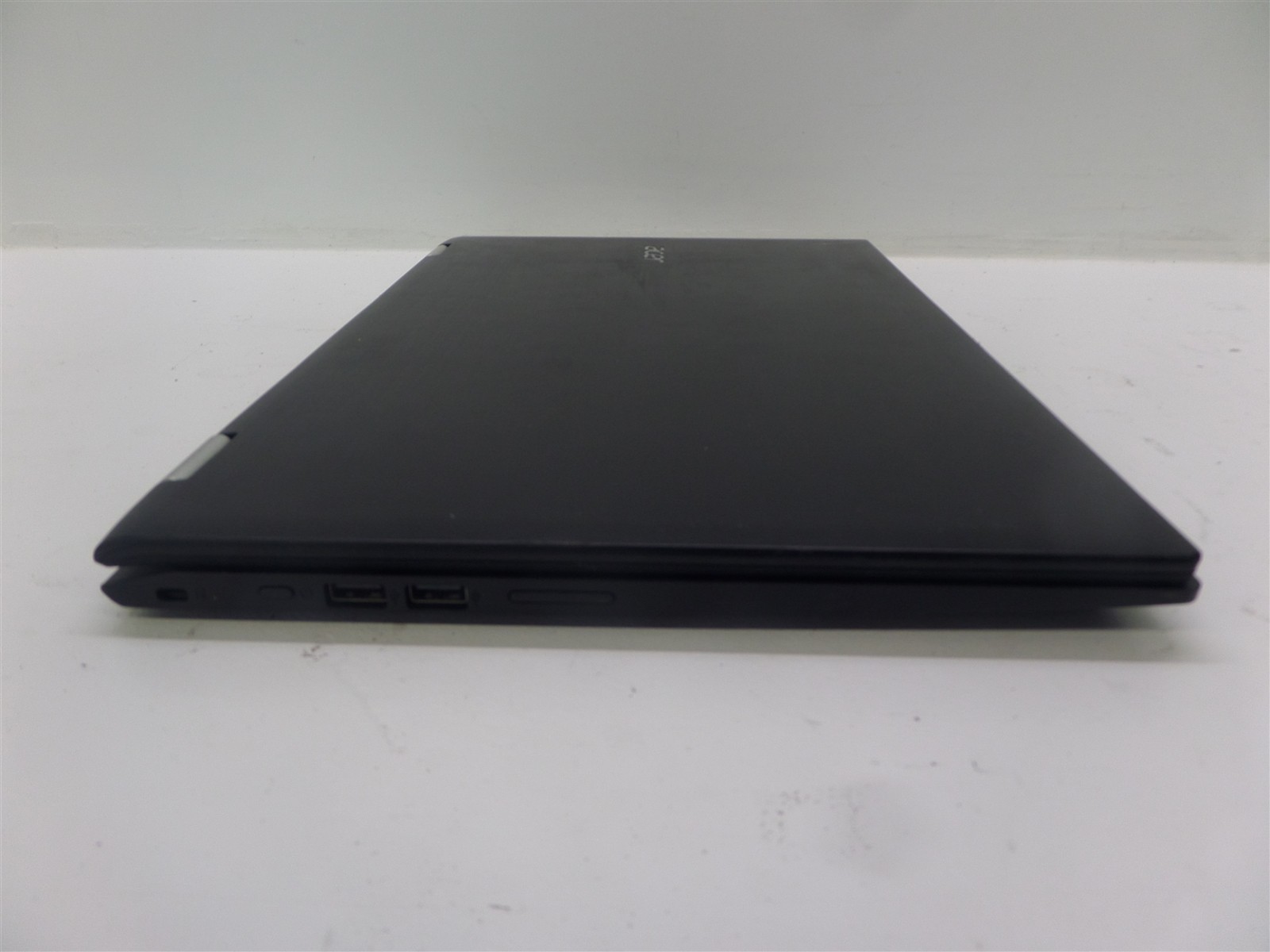 Acer Spin 3 2-In-1 13.5″ Laptop i7-6500U CPU 2.50GHz 12GB RAM – No HDD No OS