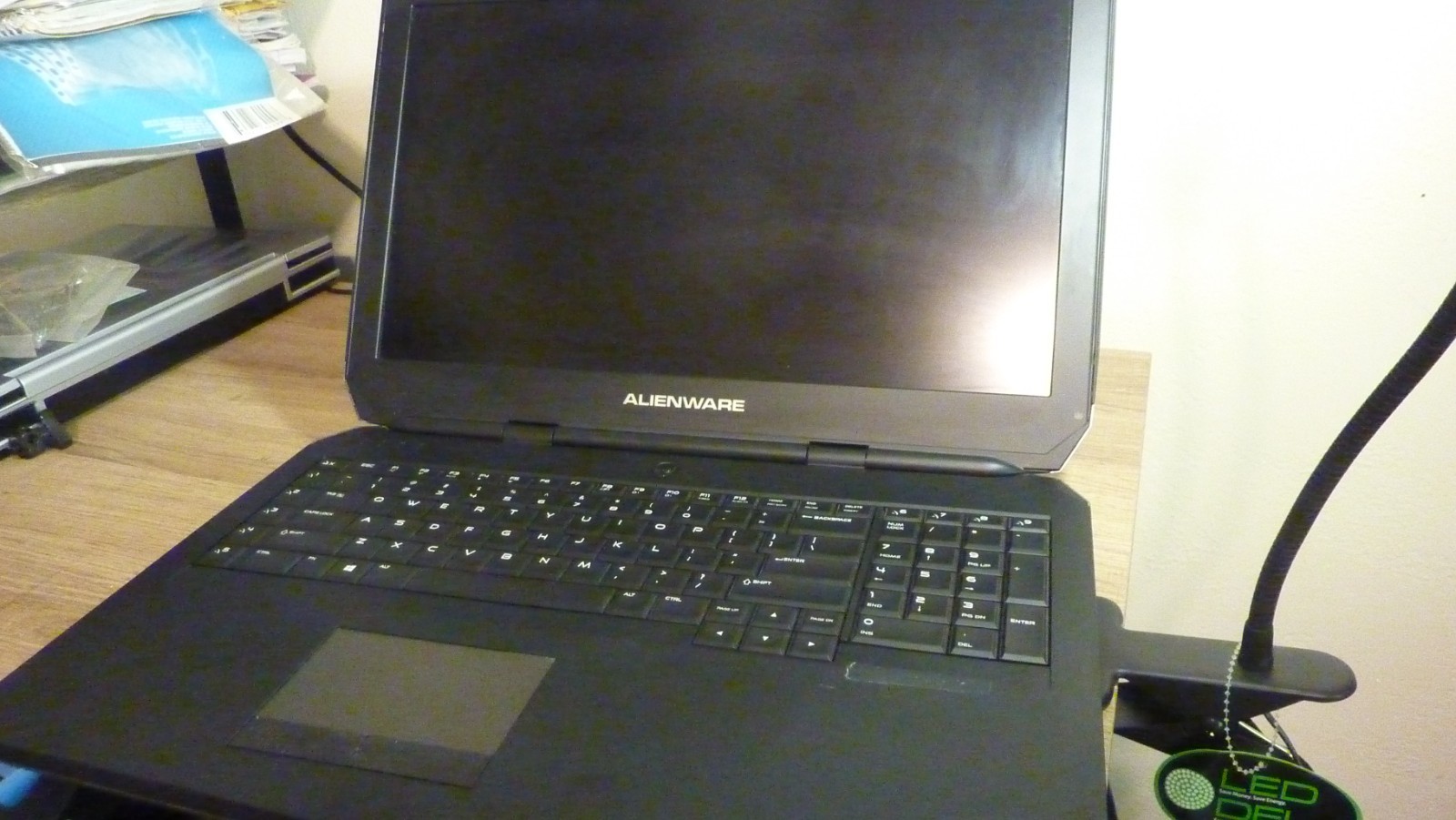 Dell Alienware 17 R3 Gaming Laptop i7-6700HQ GTX 1070 17.3″ for PARTS w/ AC