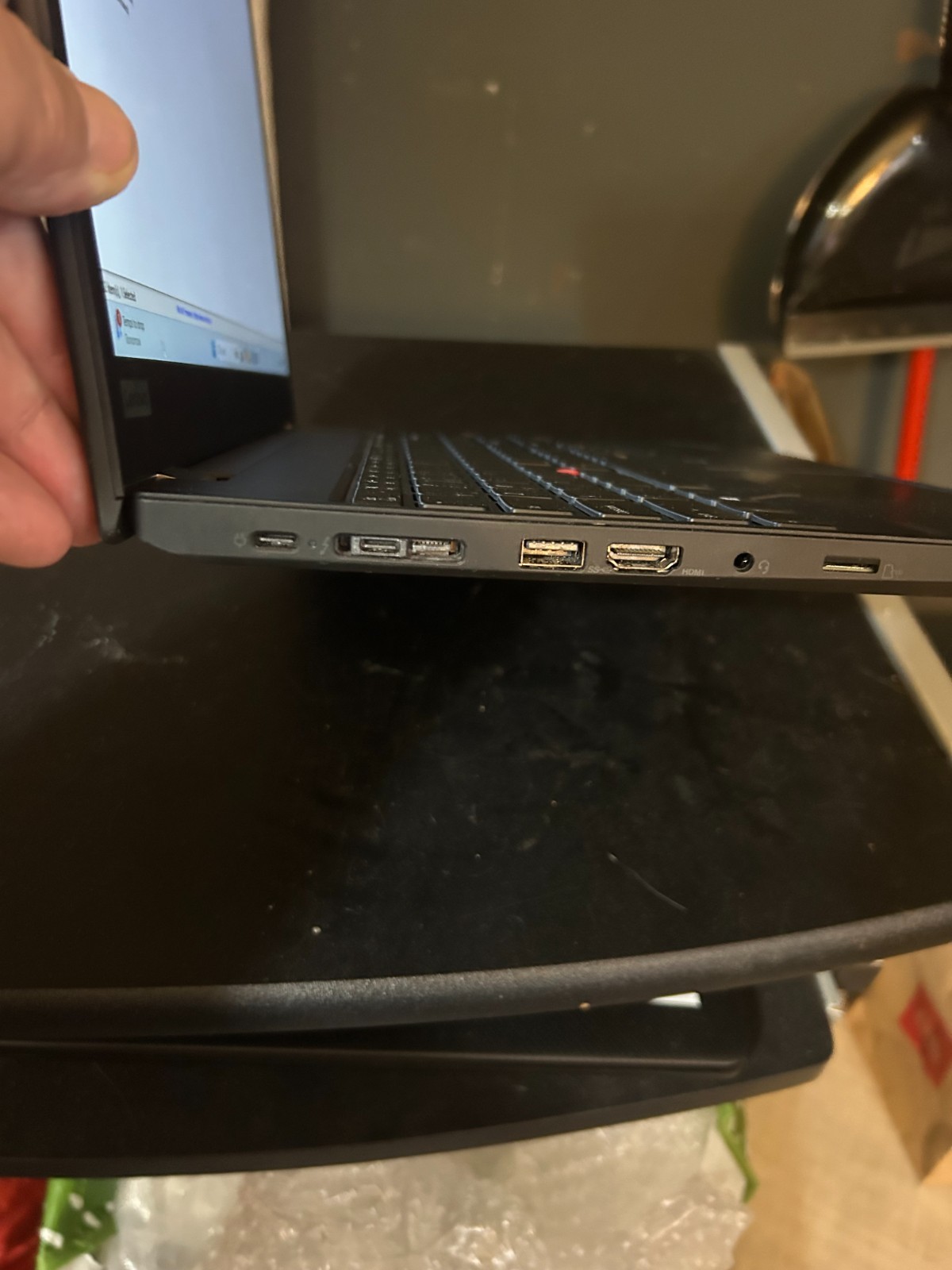 Lenovo ThinkPad T15 Gen 2 15.6″ FHD Intel i7-10510U 16GB RAM 238GB SSD W11P