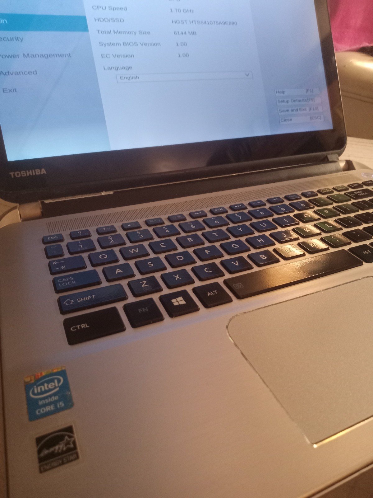 Toshiba E45-B4202 Gen4 Intel Core i5-4210U (3M Cache, up to 2.70GHz) 750GB