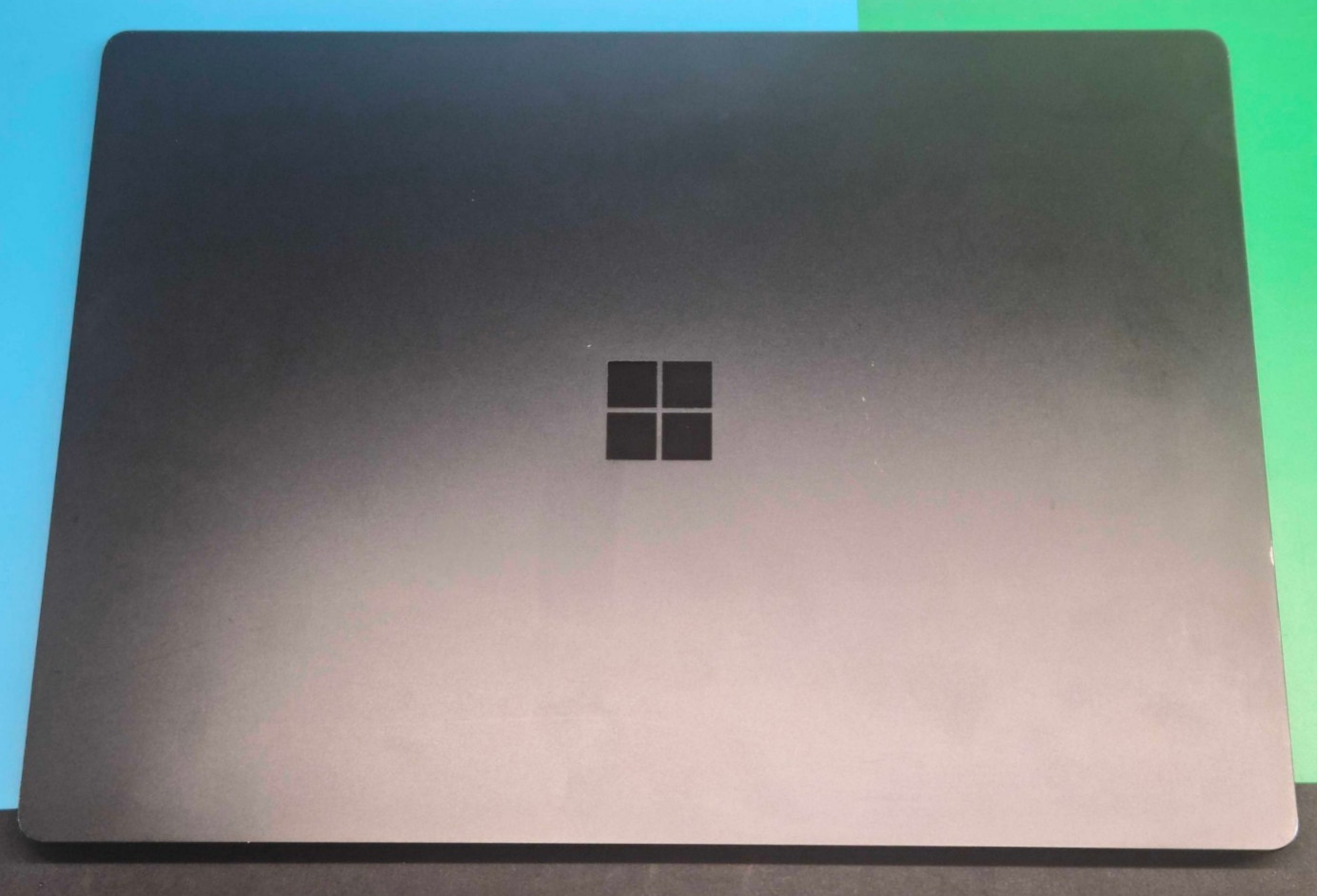 Microsoft Surface Laptop 4 1979 15″ i7-1185G7 3.0GHz 16GB RAM 512 GB SSD Grade B