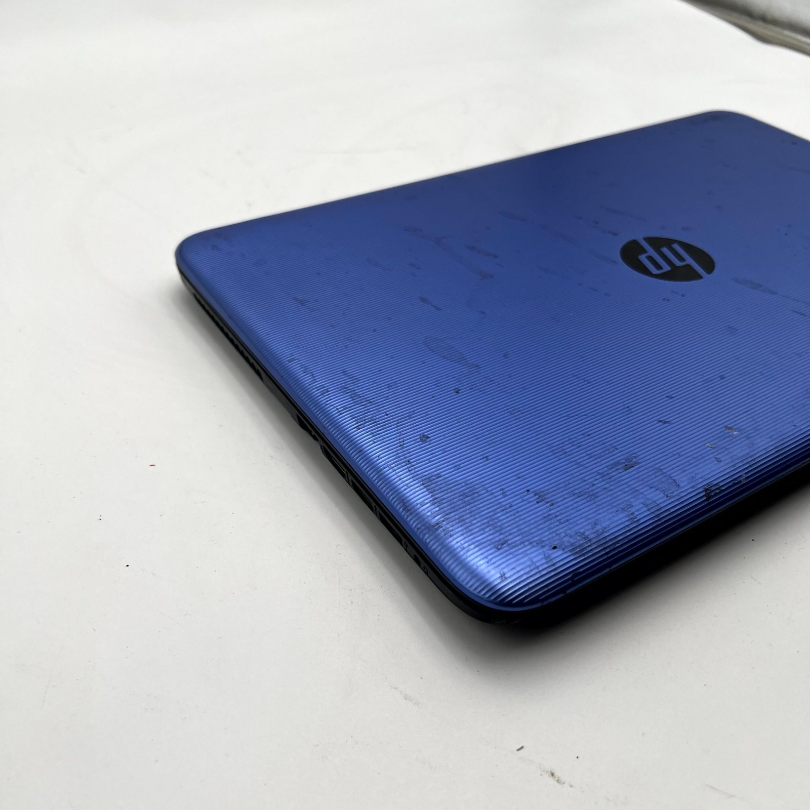 HP TPN-C125 Notebook Blue 15.6″ Screen Intel Pentium USB 3.0 – For Parts