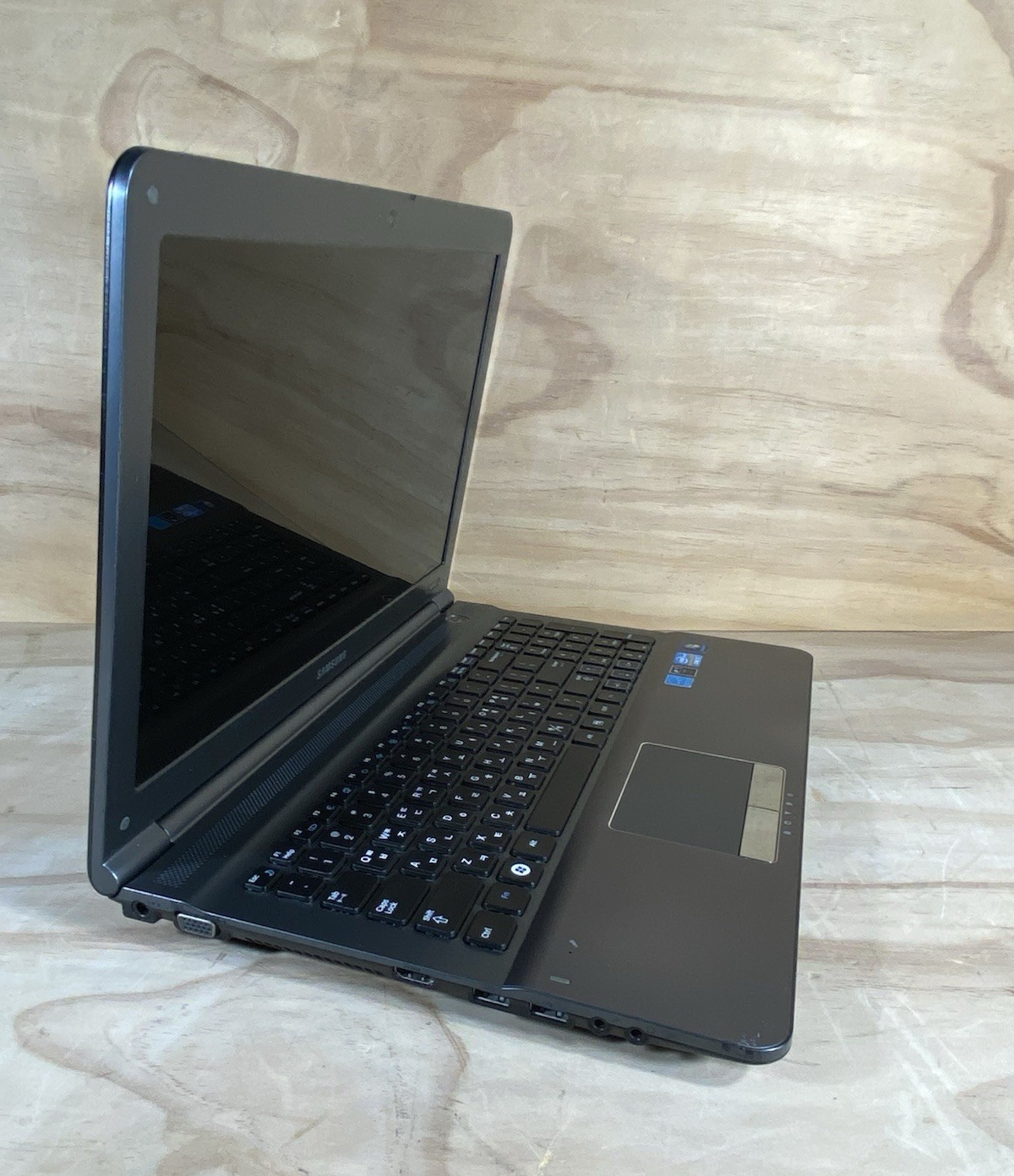 Samsung NP-RC512 Intel i7-2630QM 2GHz(2.9)/ 8GB /250 Gb SSD/bad batt/READ