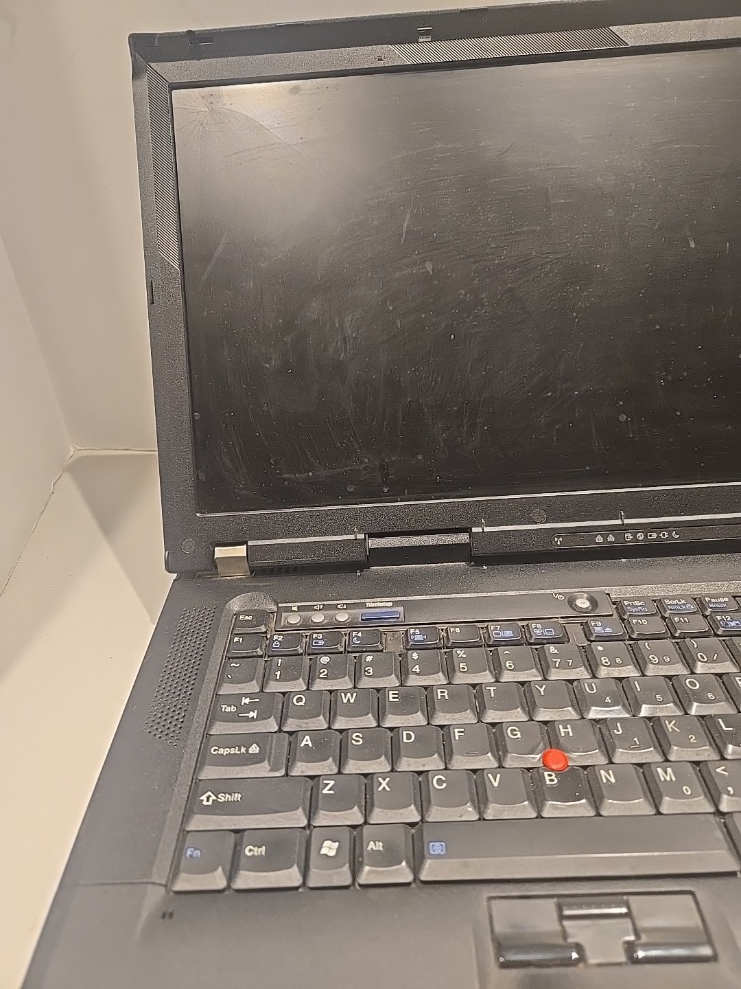 Lenovo IBM Thinkpad R61i Laptop Untested No Charger No Hard Drive Screen Damage