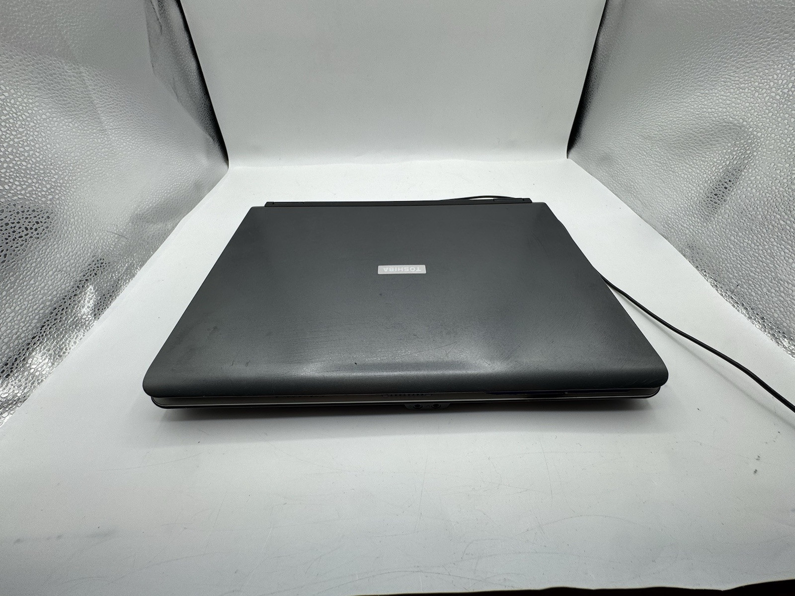 Lot Of 2 Laptops Toshiba Satellite A105-S2081 & ASUS X54C Powers On Locked