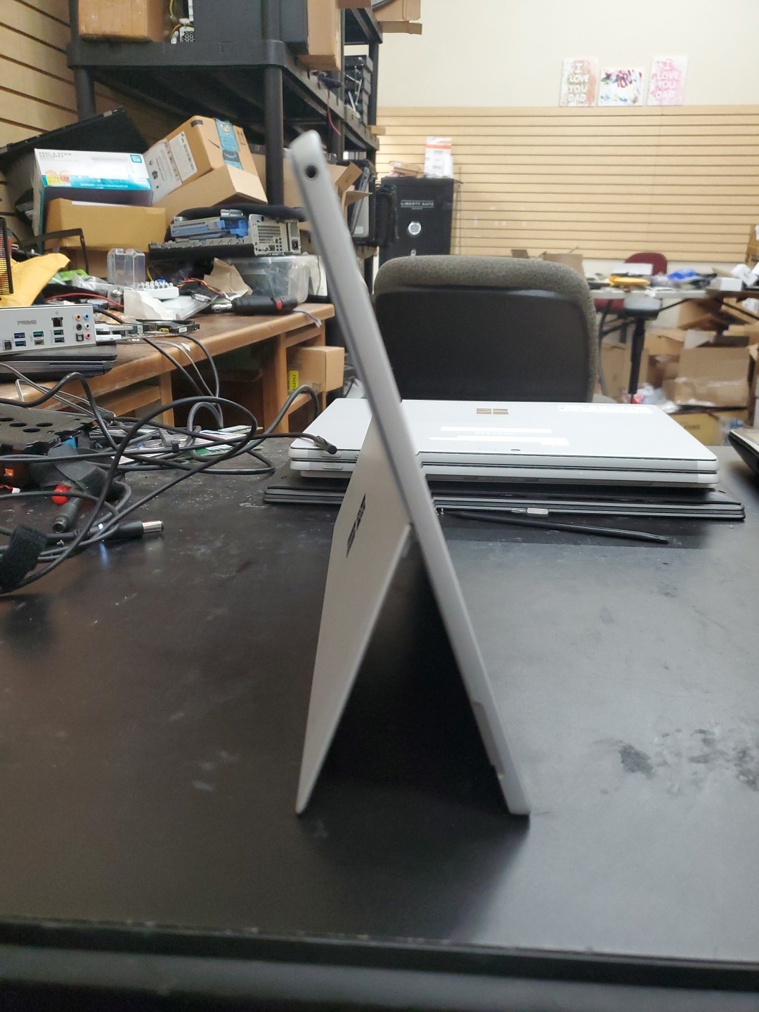 Microsoft Surface Pro (M3-7Y30, 4gb RAM 128gb SSD, W11Pro) 111225-5