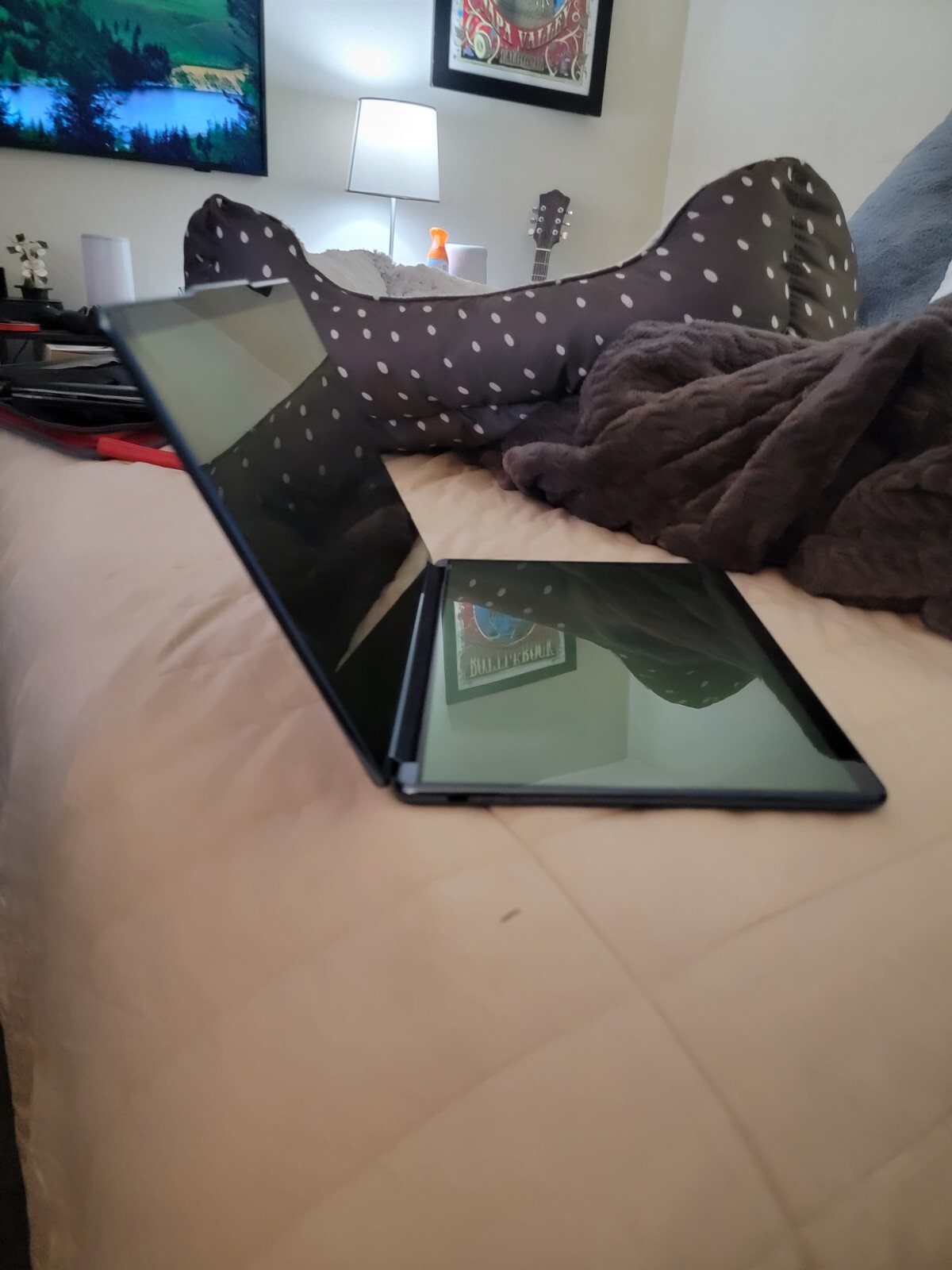 Lenovo – Yoga Book 9i 2-in-1 13.3″ 2.8K Dual Screen OLED Touch Laptop – Intel…