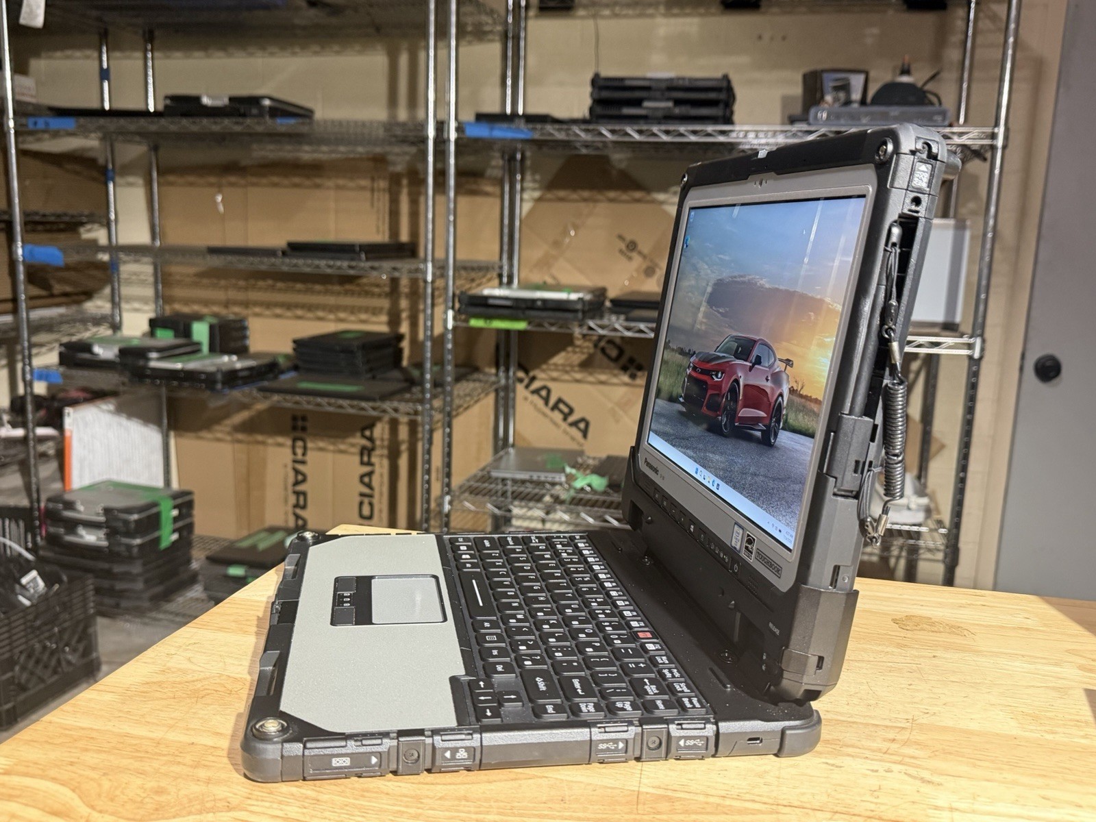 Panasonic ToughBook CF-33 i5-6300U 8GB Ram 256 SSD Win11 Pro. Touchscreen