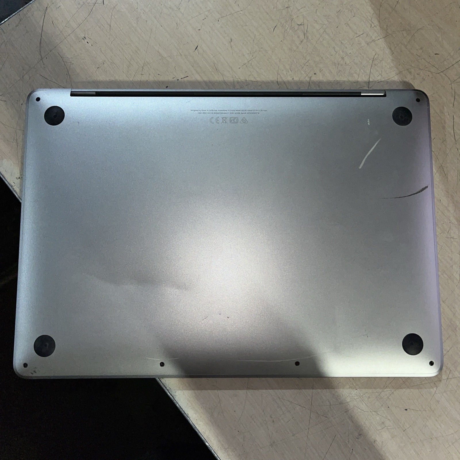 APPLE MACBOOK PRO “M2″ 8 CPU/10 GPU 13” 3.49GHZ 8GB RAM 256SSD