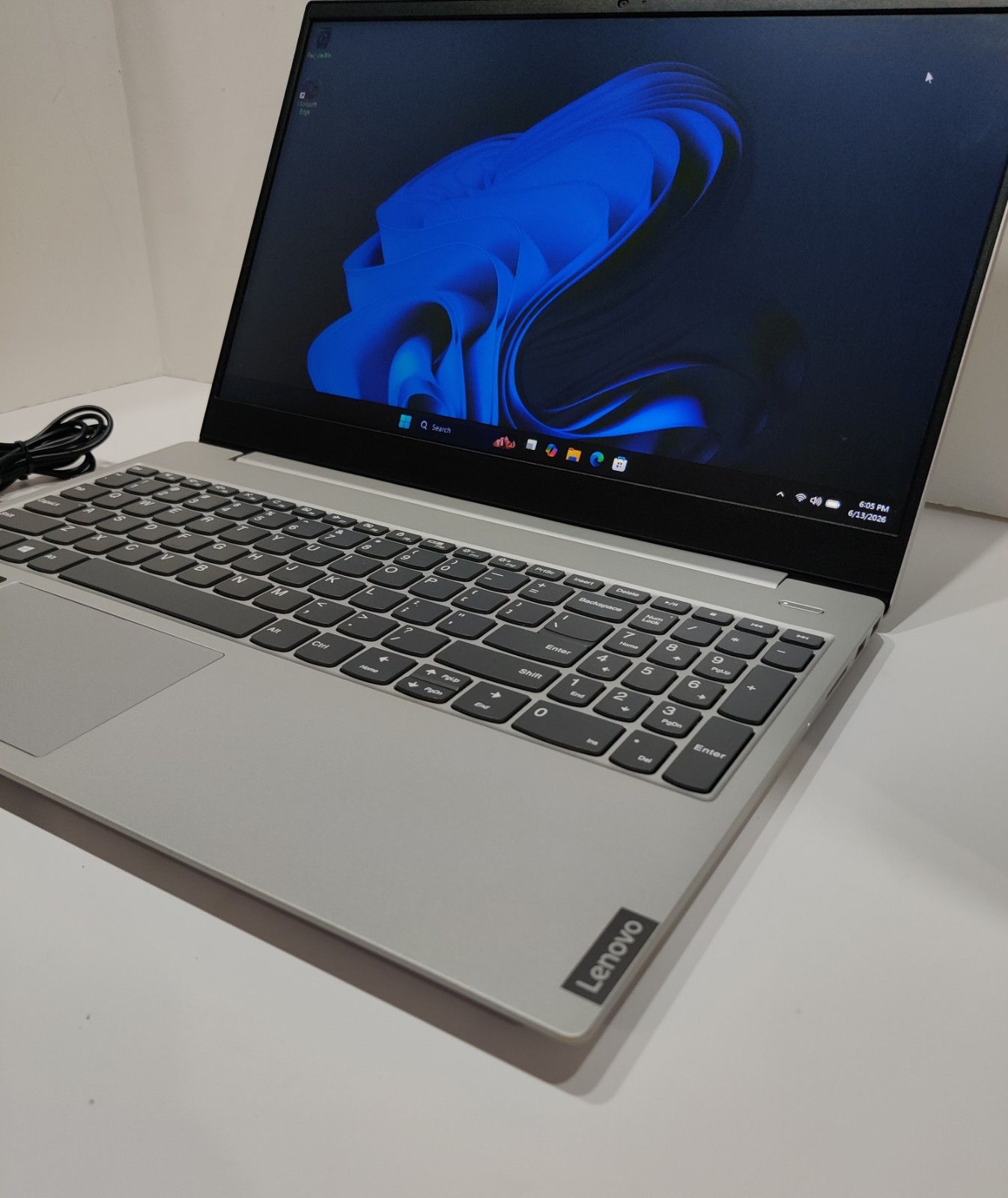 Lenovo IdeaPad S340-15IWL 15.6″ Laptop | Intel i3-8145U | 8GB RAM | 1TB HDD