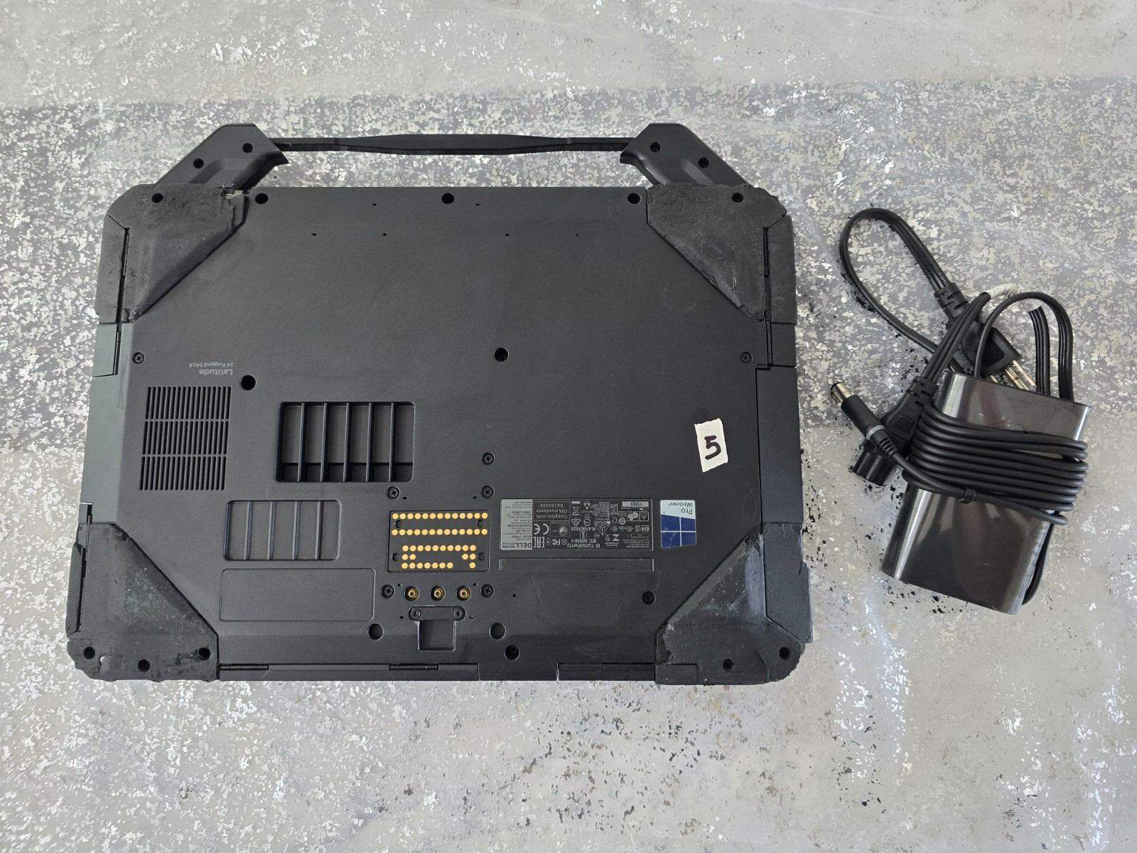 Dell Latitude 5414 Rugged 14″ i5-6300U 2.4GHz 8GB 256GB SSD Win 11 Pro